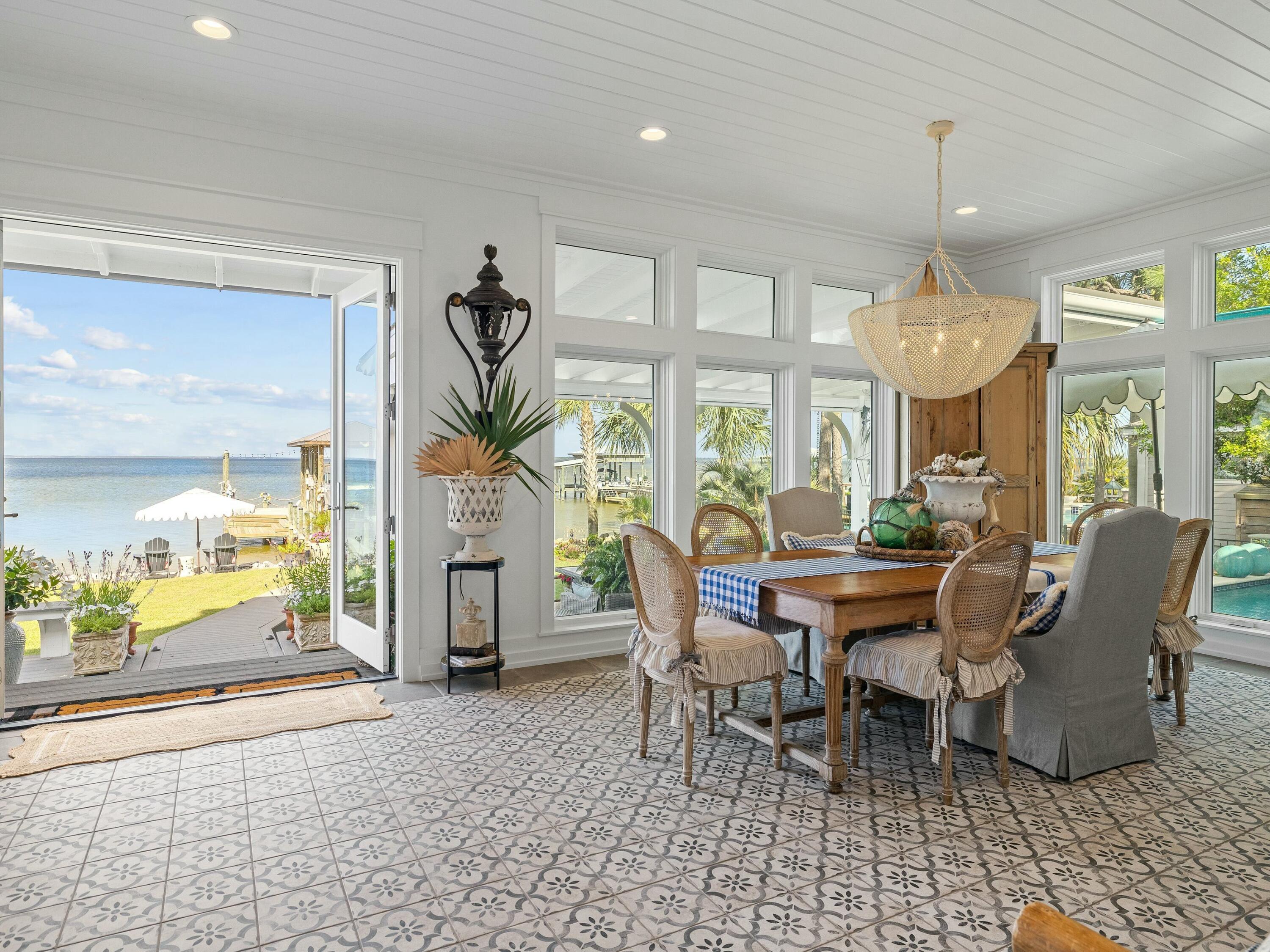 1521 Driftwood Point Road