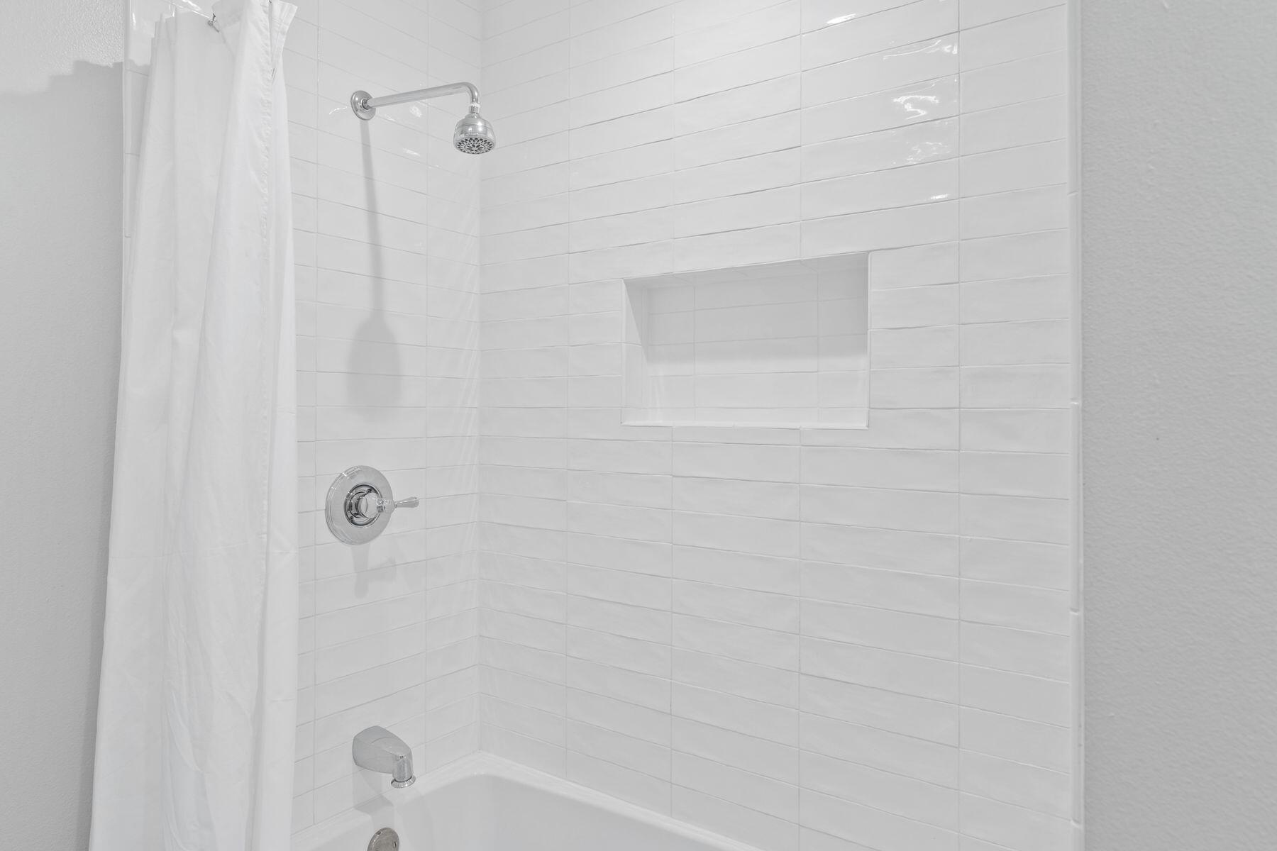 522 Augusta Way, 11006