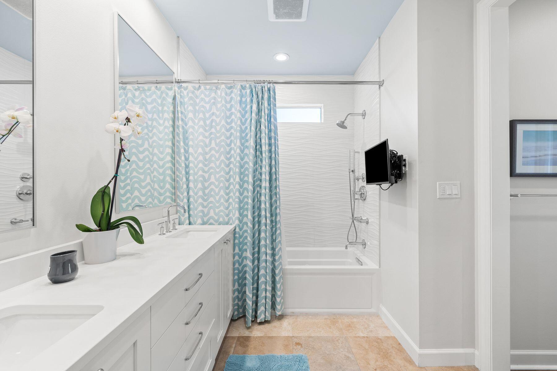 2035 Crystal Lake Drive