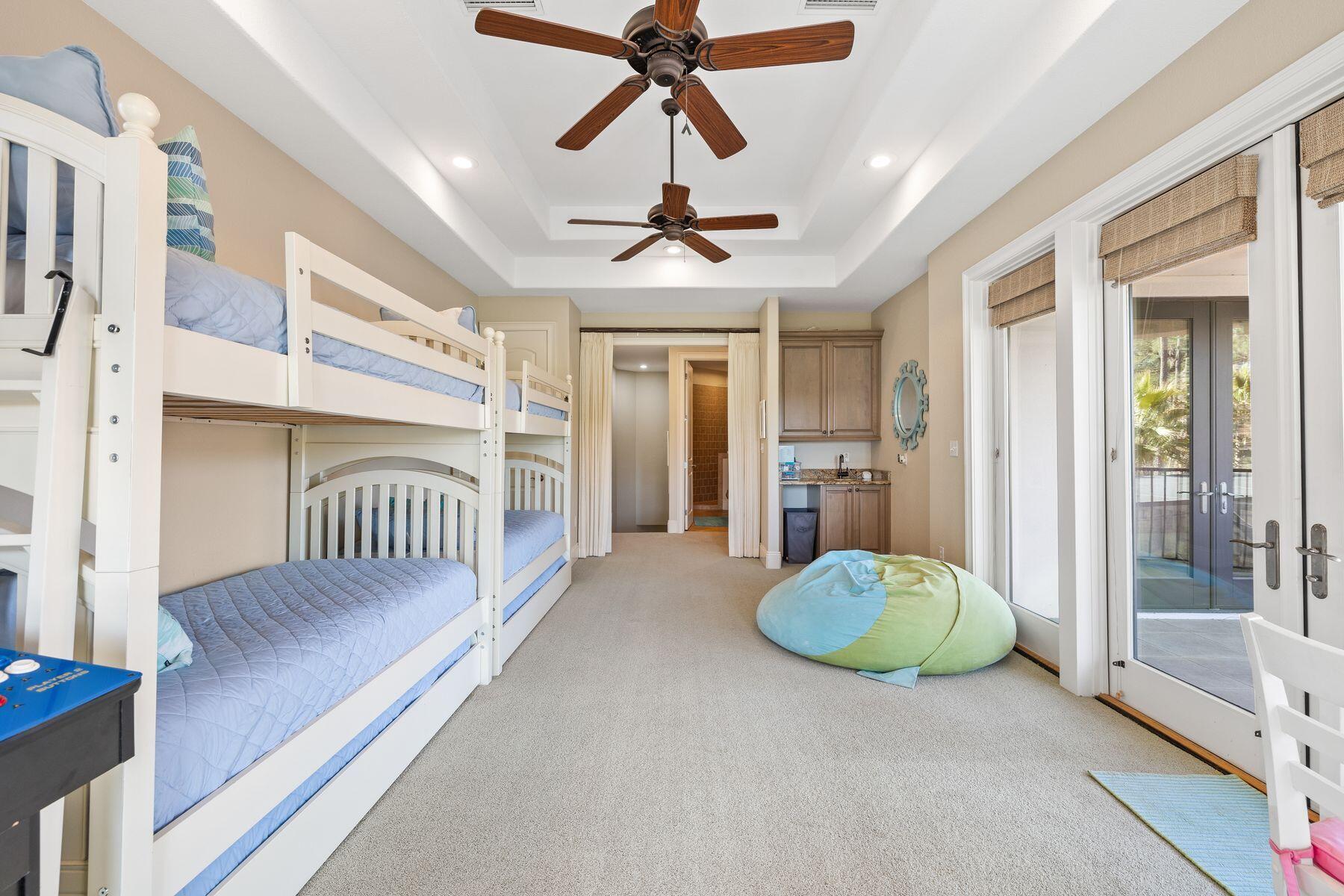 2987 Bay Villas Court