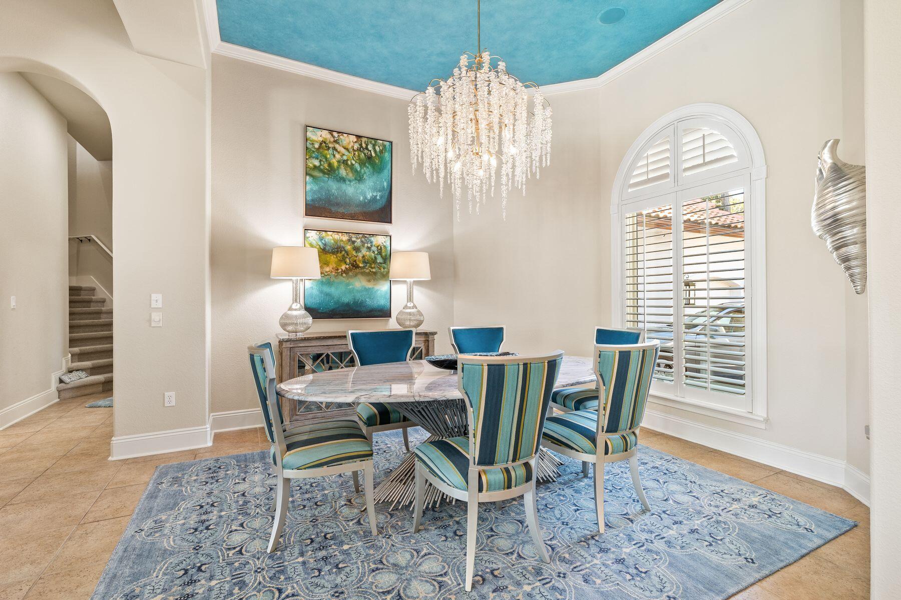 2987 Bay Villas Court