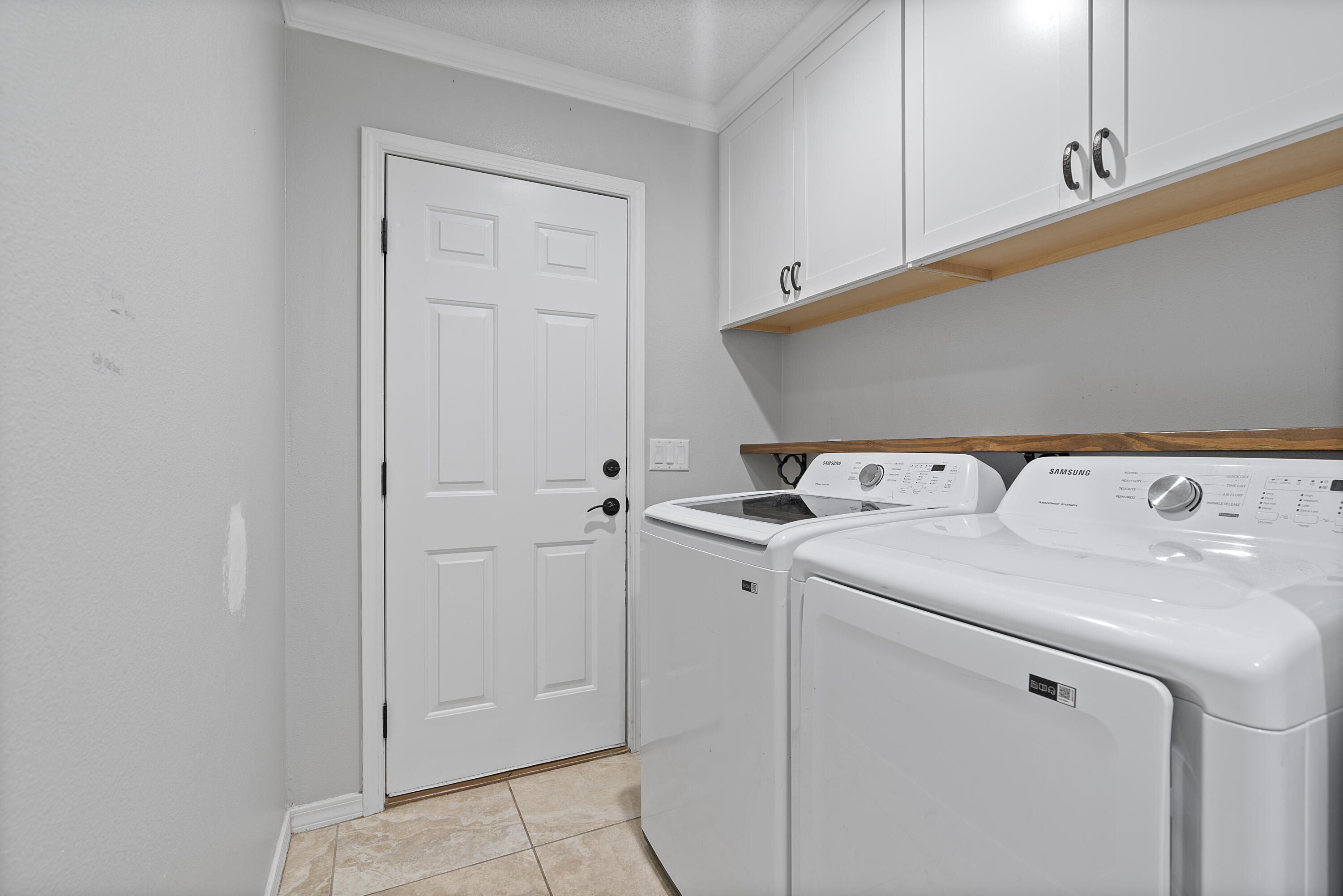 2087 Alfred Boulevard