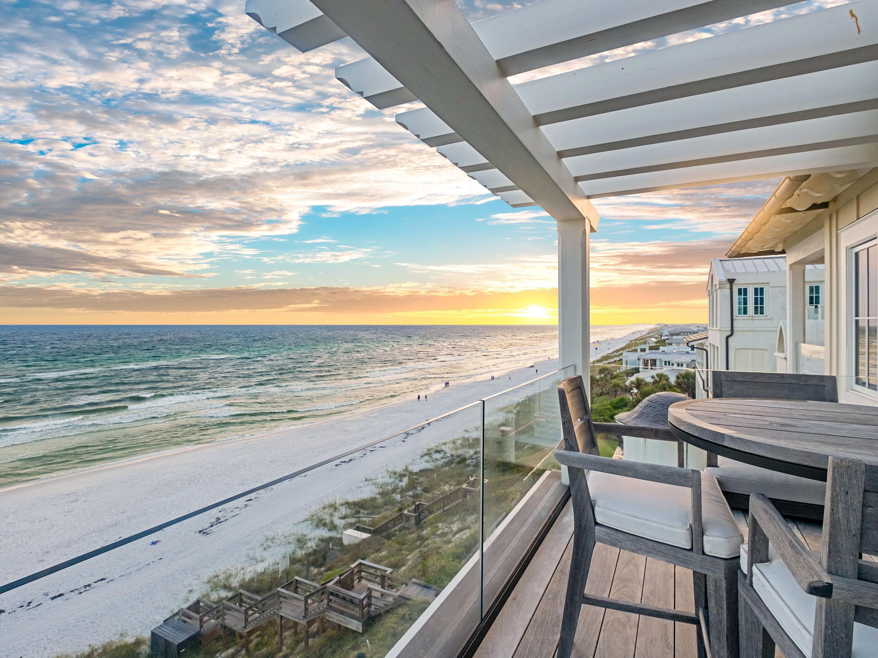 2520 E County Highway 30A