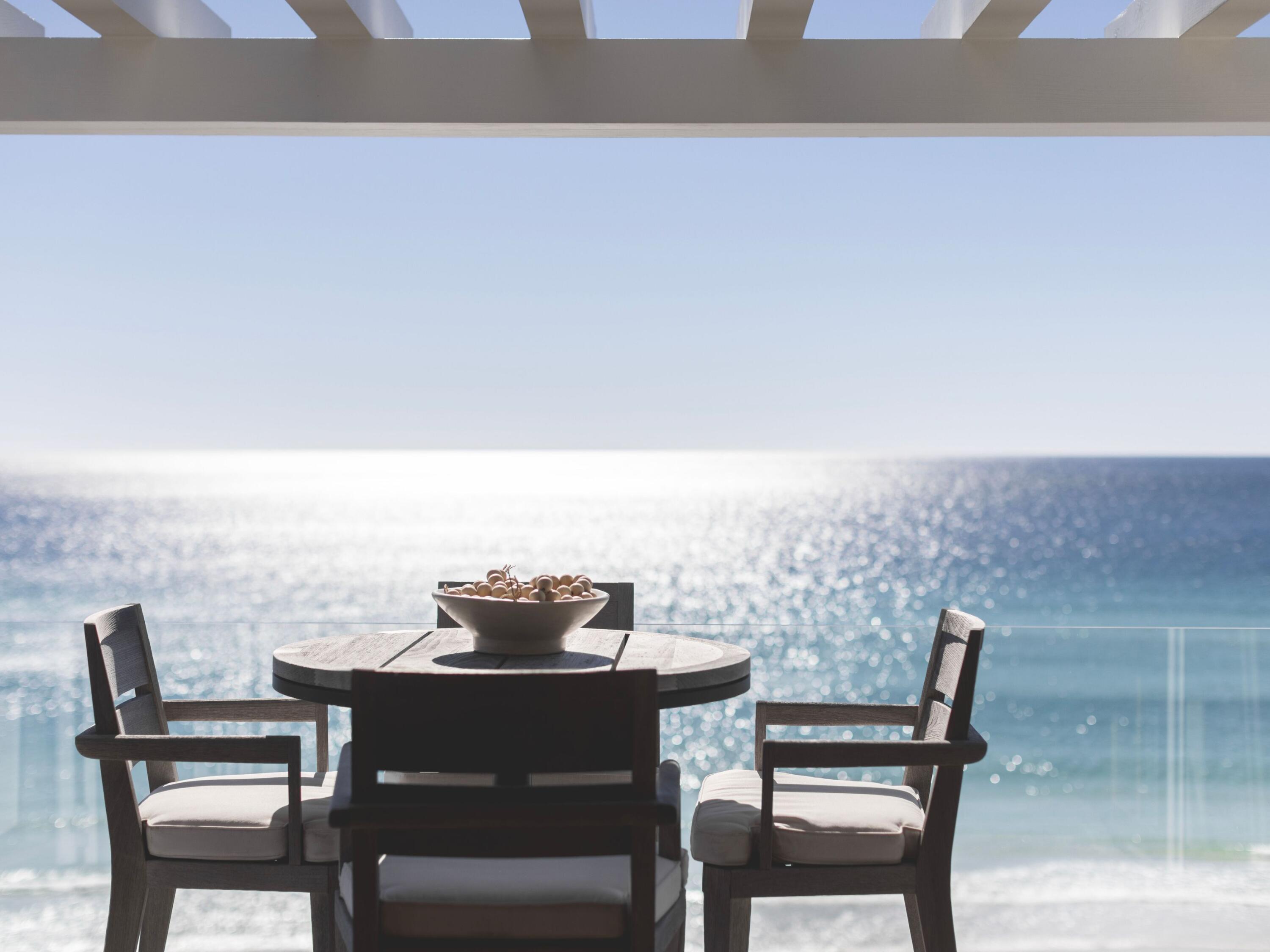 2520 E County Highway 30A