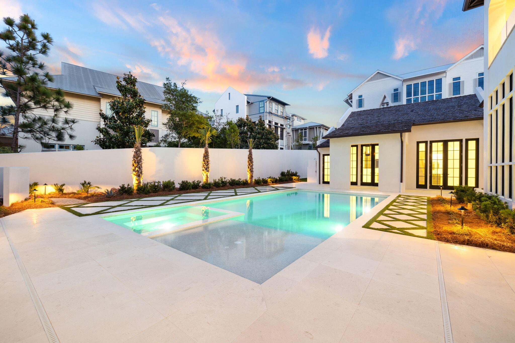 22 E Bermuda Drive