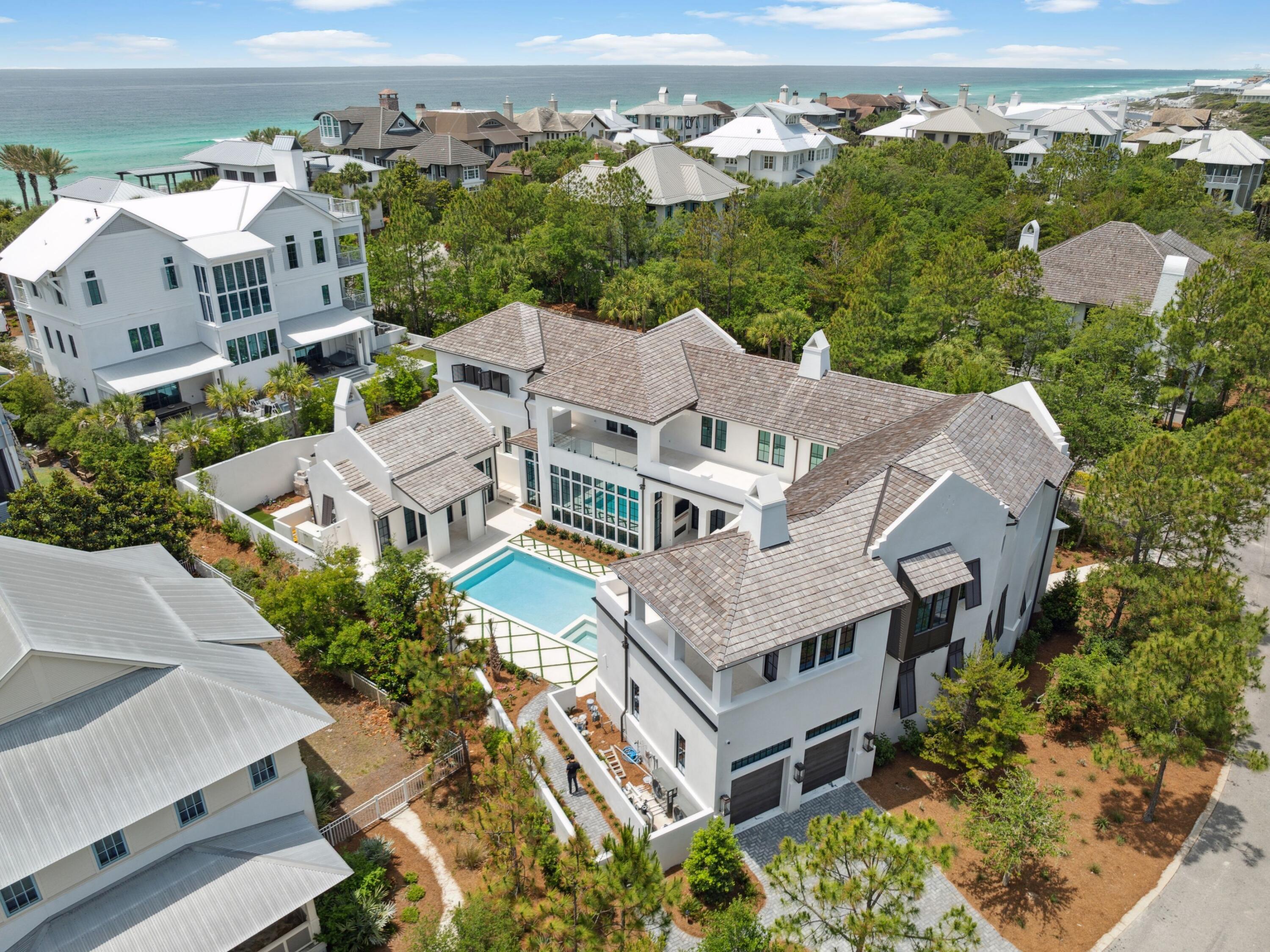 22 E Bermuda Drive