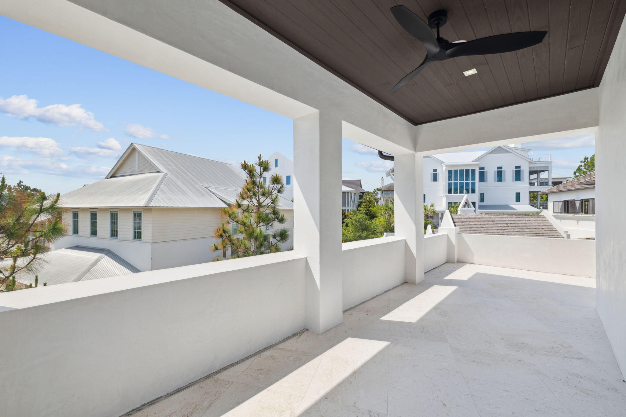 22 E Bermuda Drive