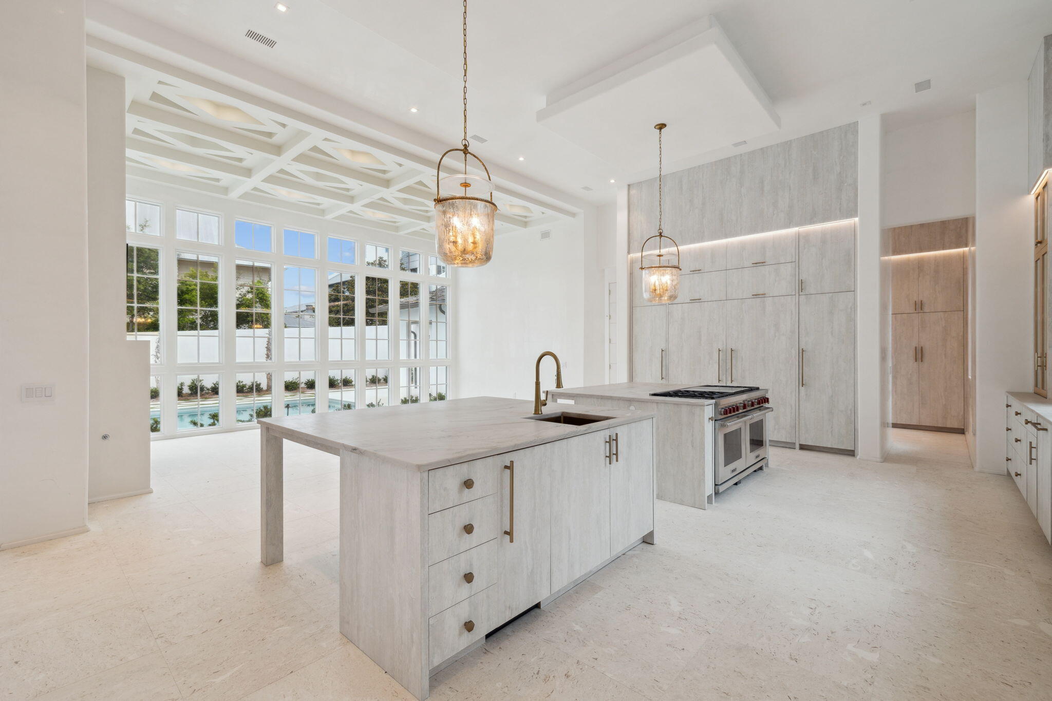 22 E Bermuda Drive