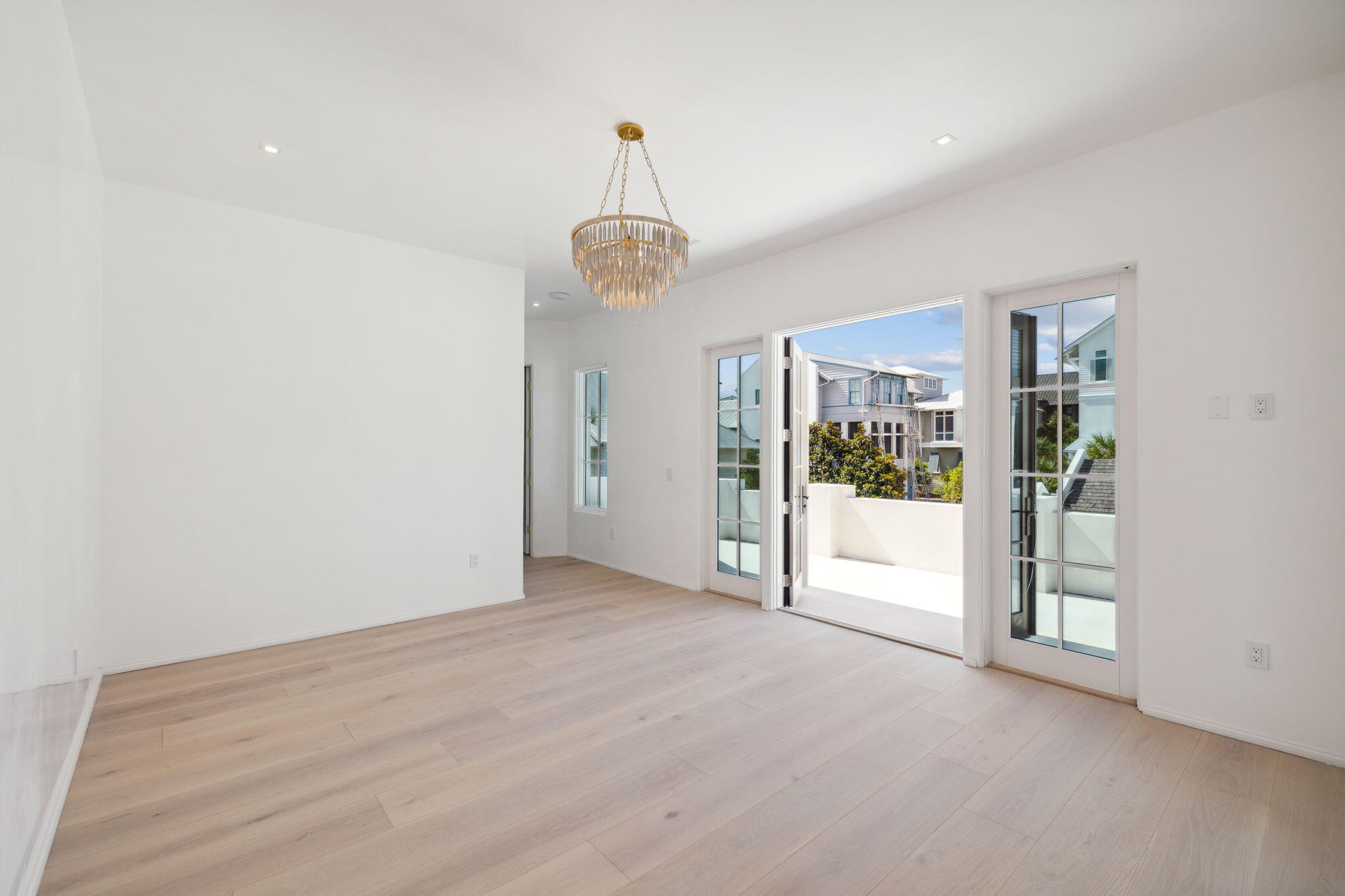 22 E Bermuda Drive