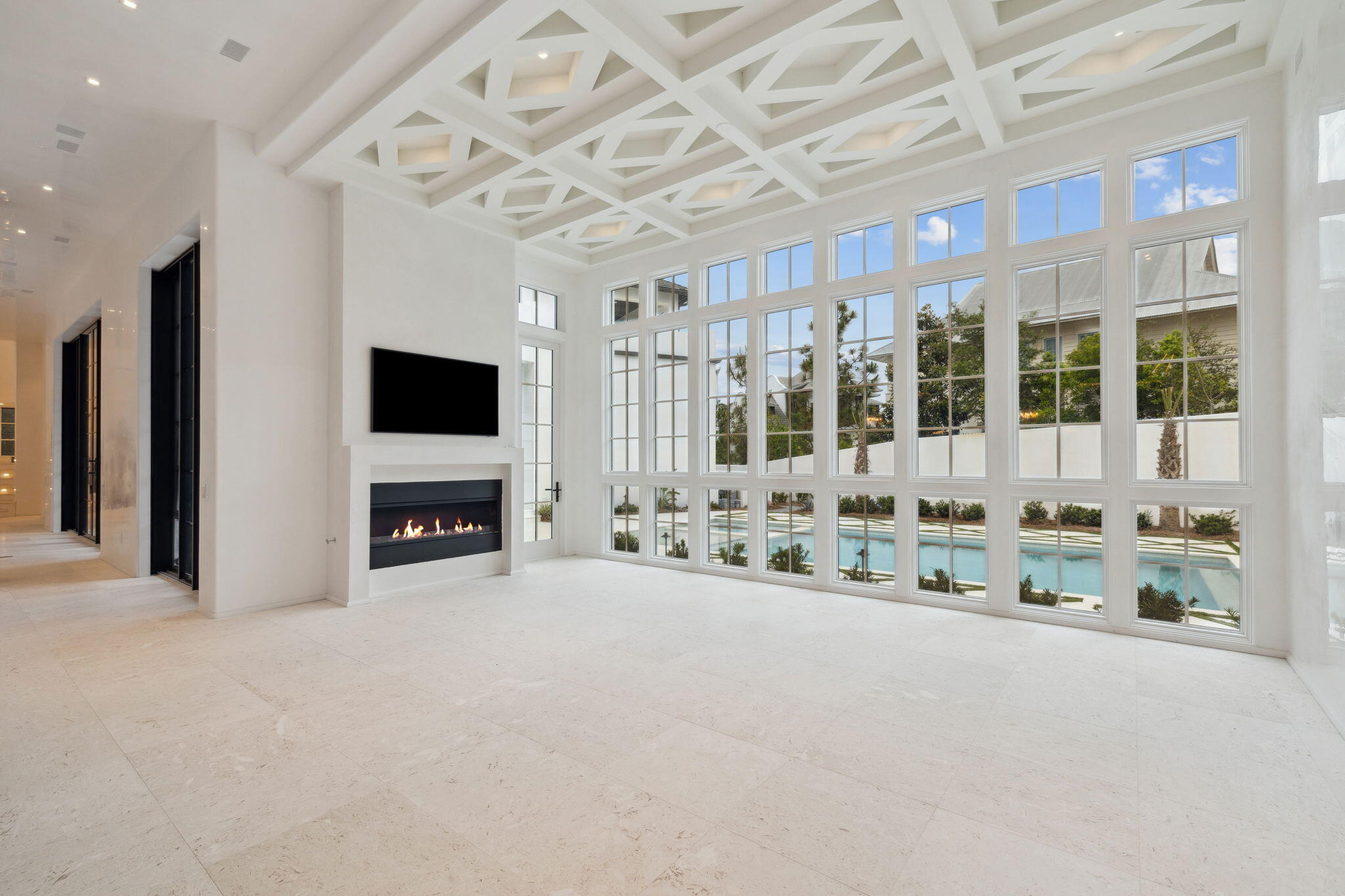 22 E Bermuda Drive