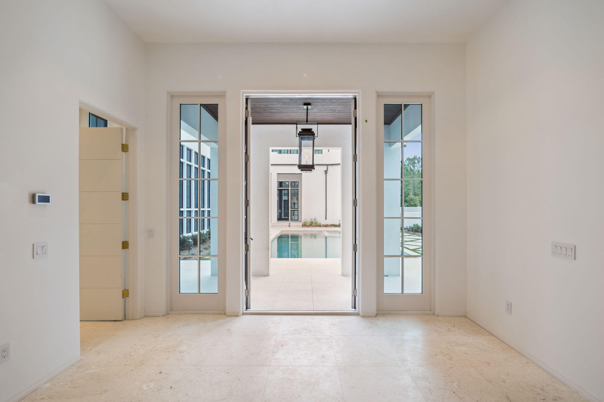 22 E Bermuda Drive
