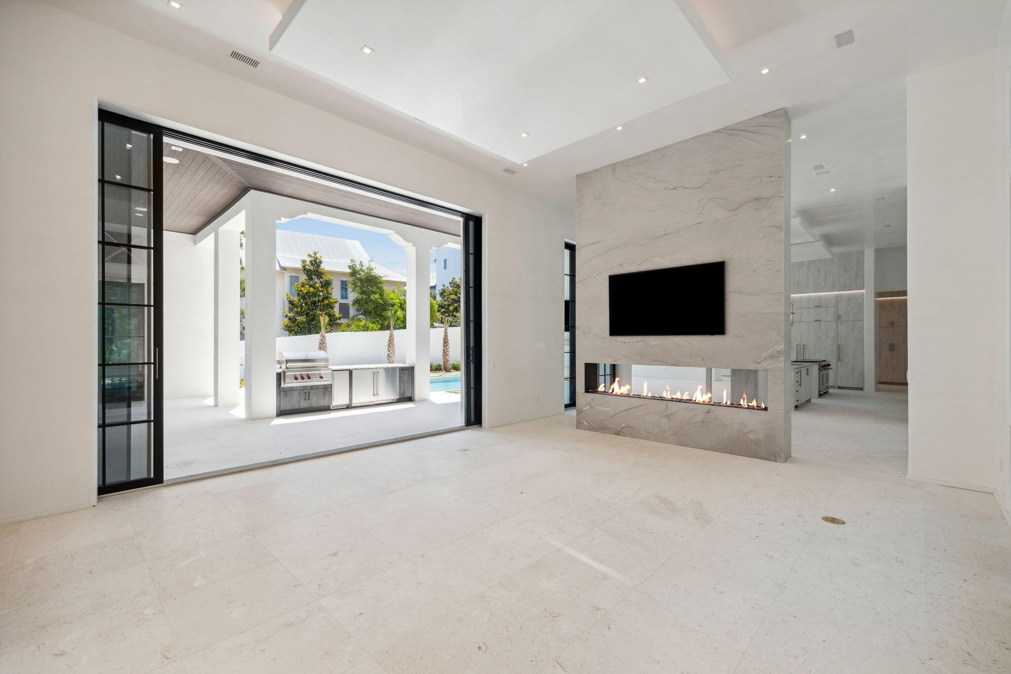 22 E Bermuda Drive