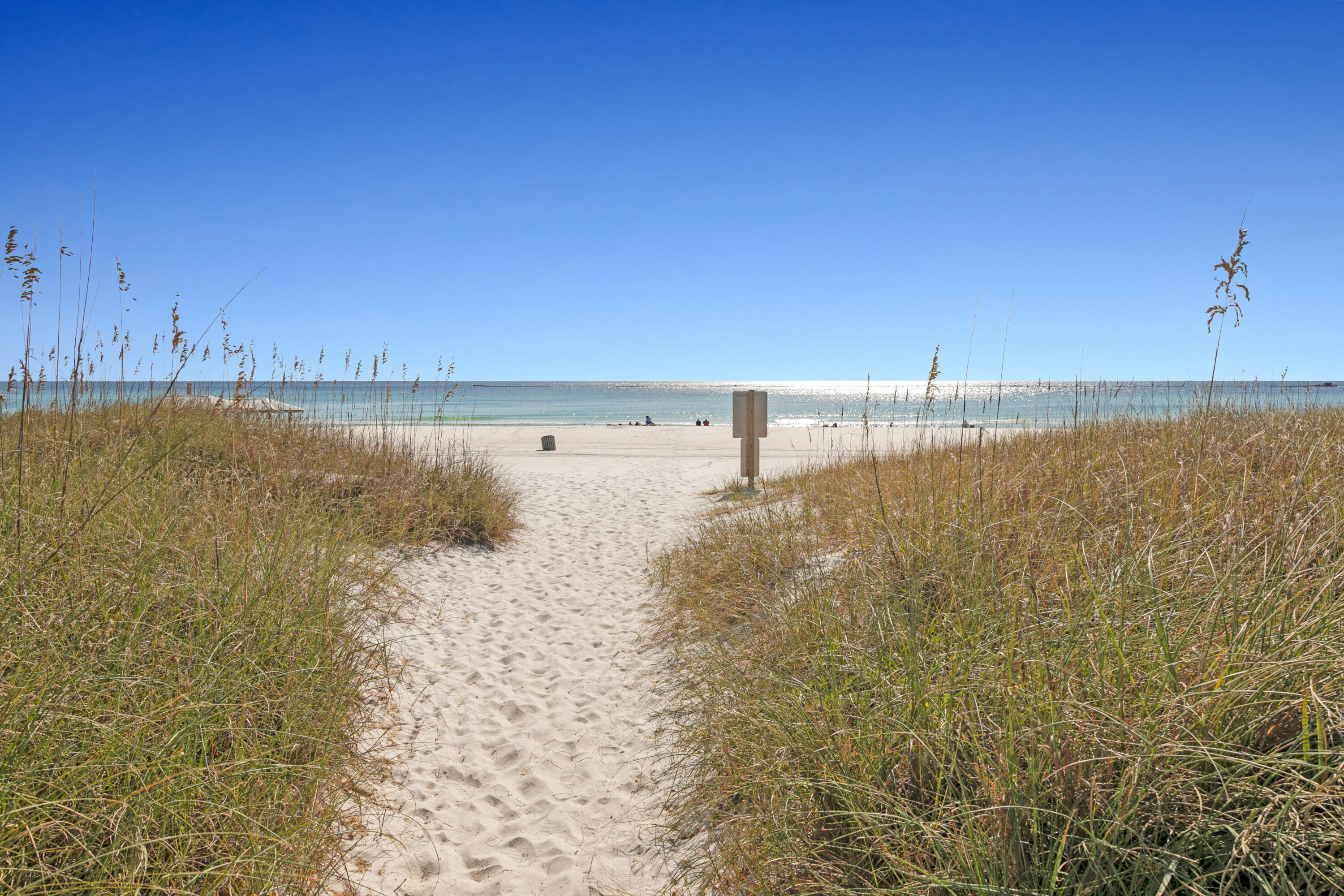 17614 Front Beach Road, D13