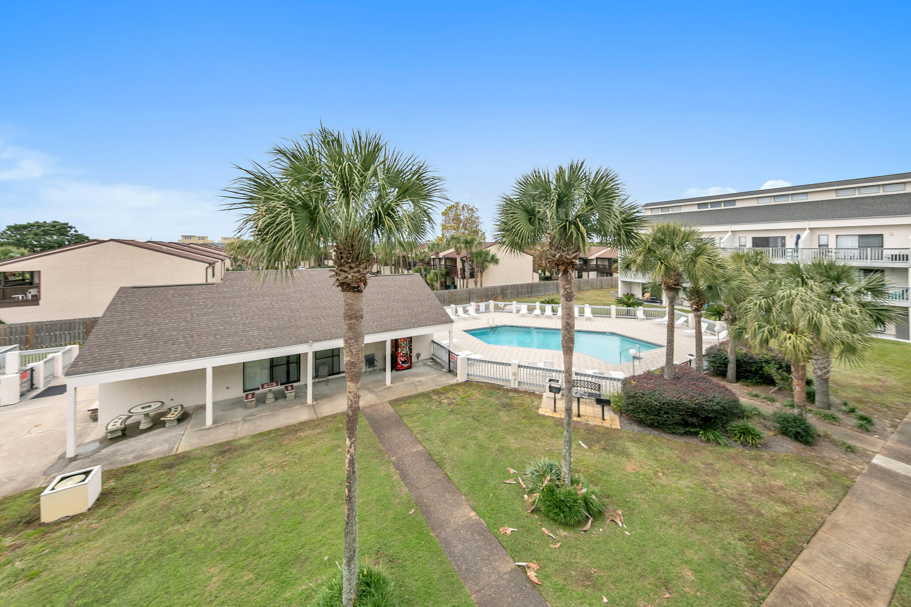 17614 Front Beach Road, D13