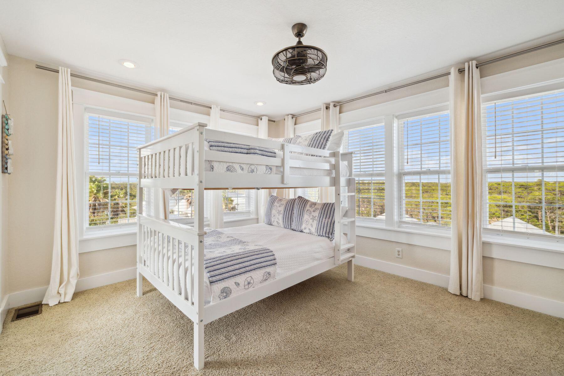 51 N Grande Pointe Drive