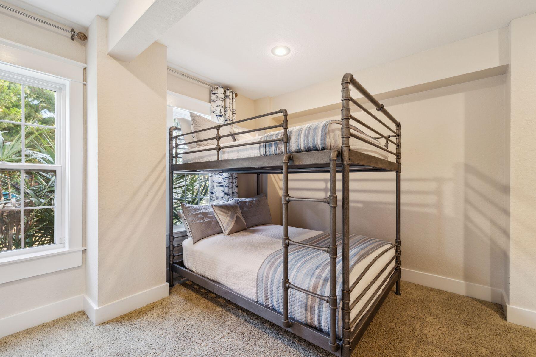 51 N Grande Pointe Drive