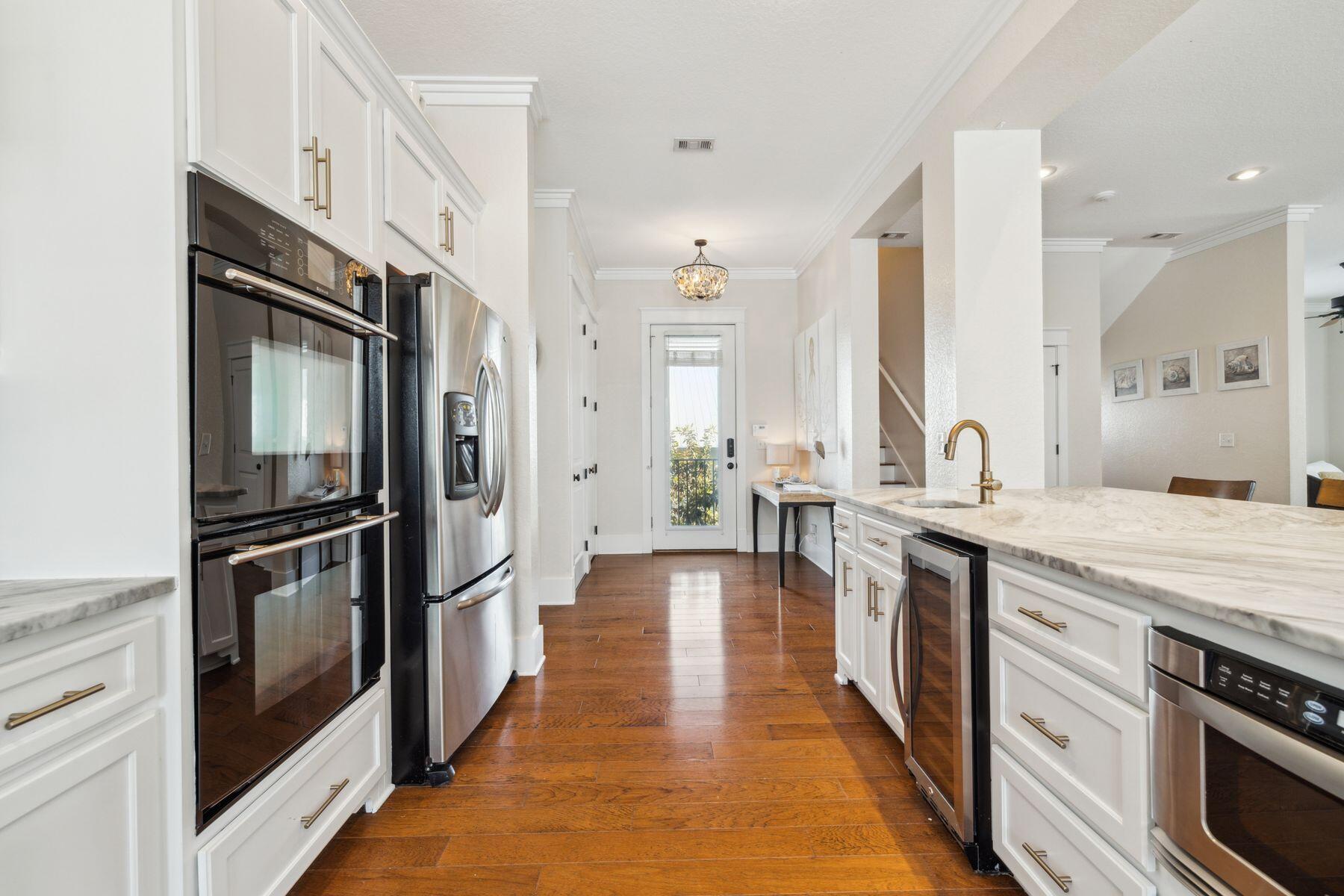 51 N Grande Pointe Drive