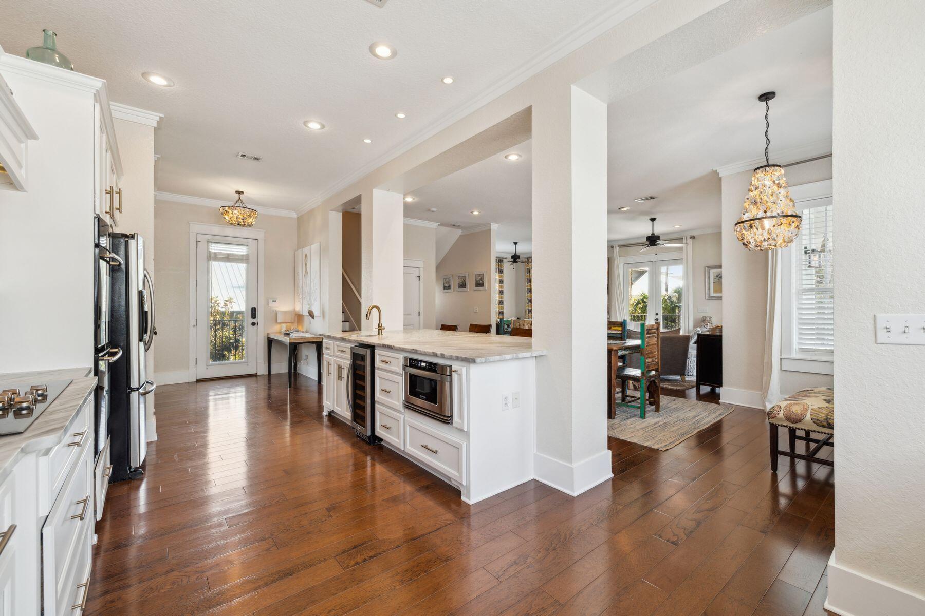 51 N Grande Pointe Drive