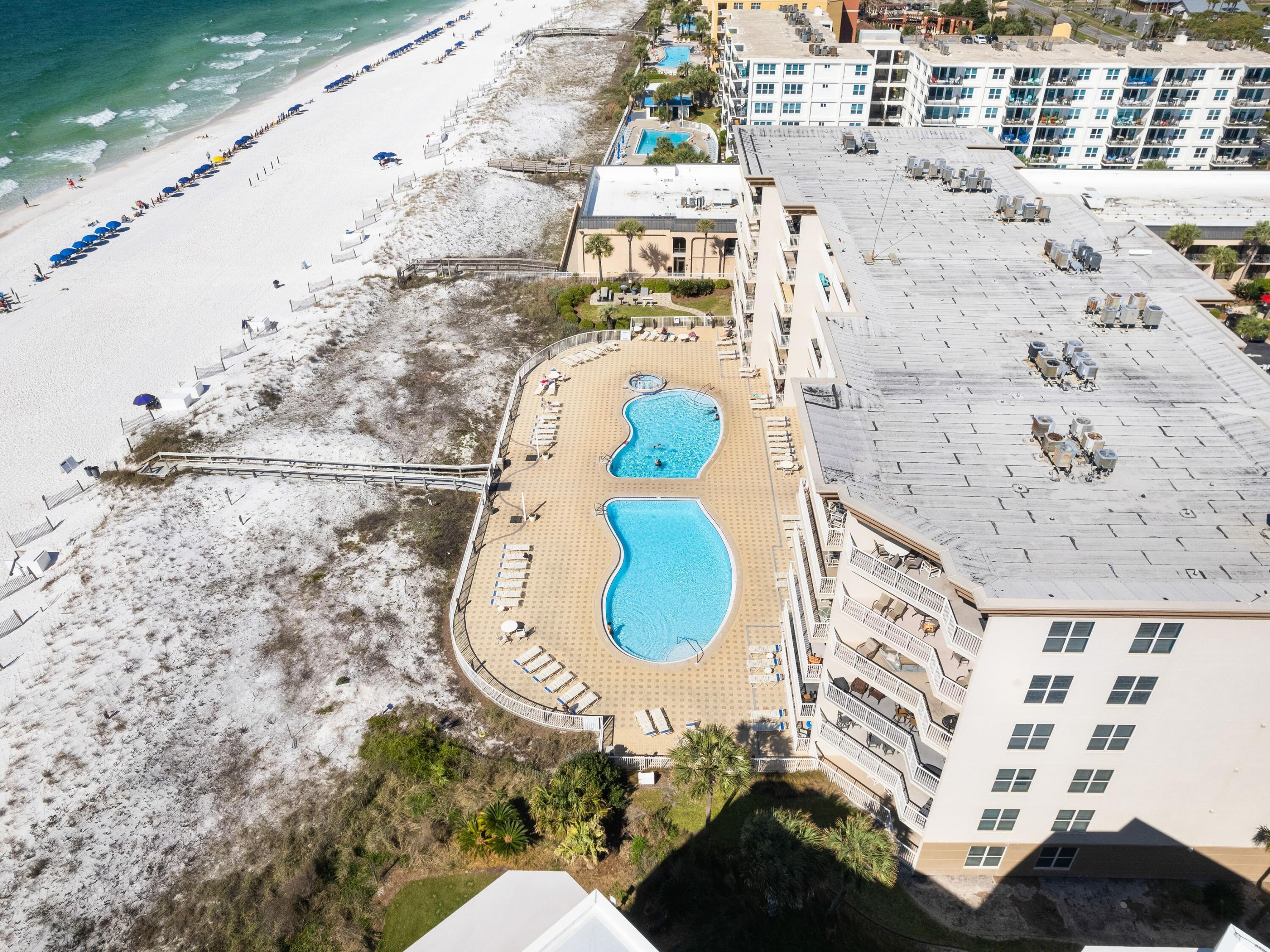 1111 Santa Rosa Boulevard, 101