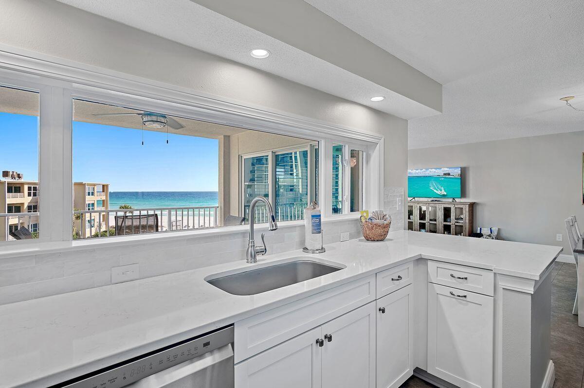 1030 E Highway 98, 1401B