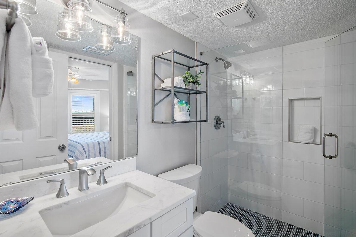 1030 E Highway 98, 1401B