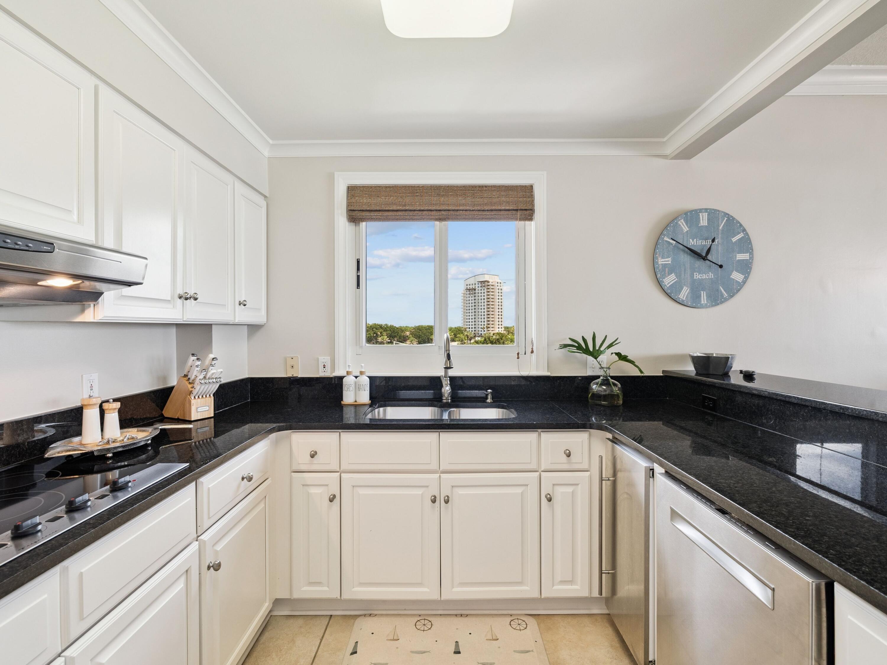 4418 Southwinds Drive, 4418