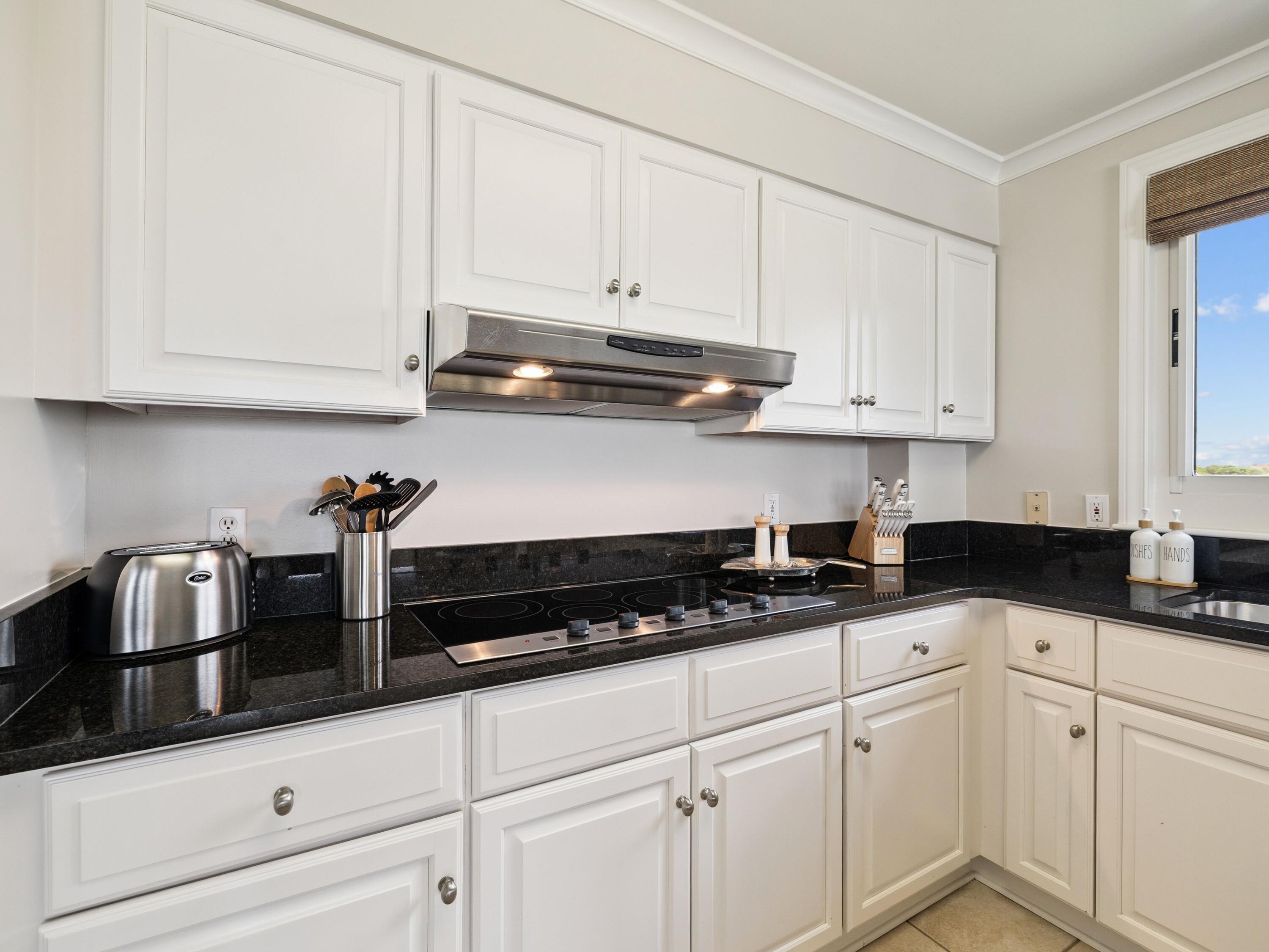 4418 Southwinds Drive, 4418