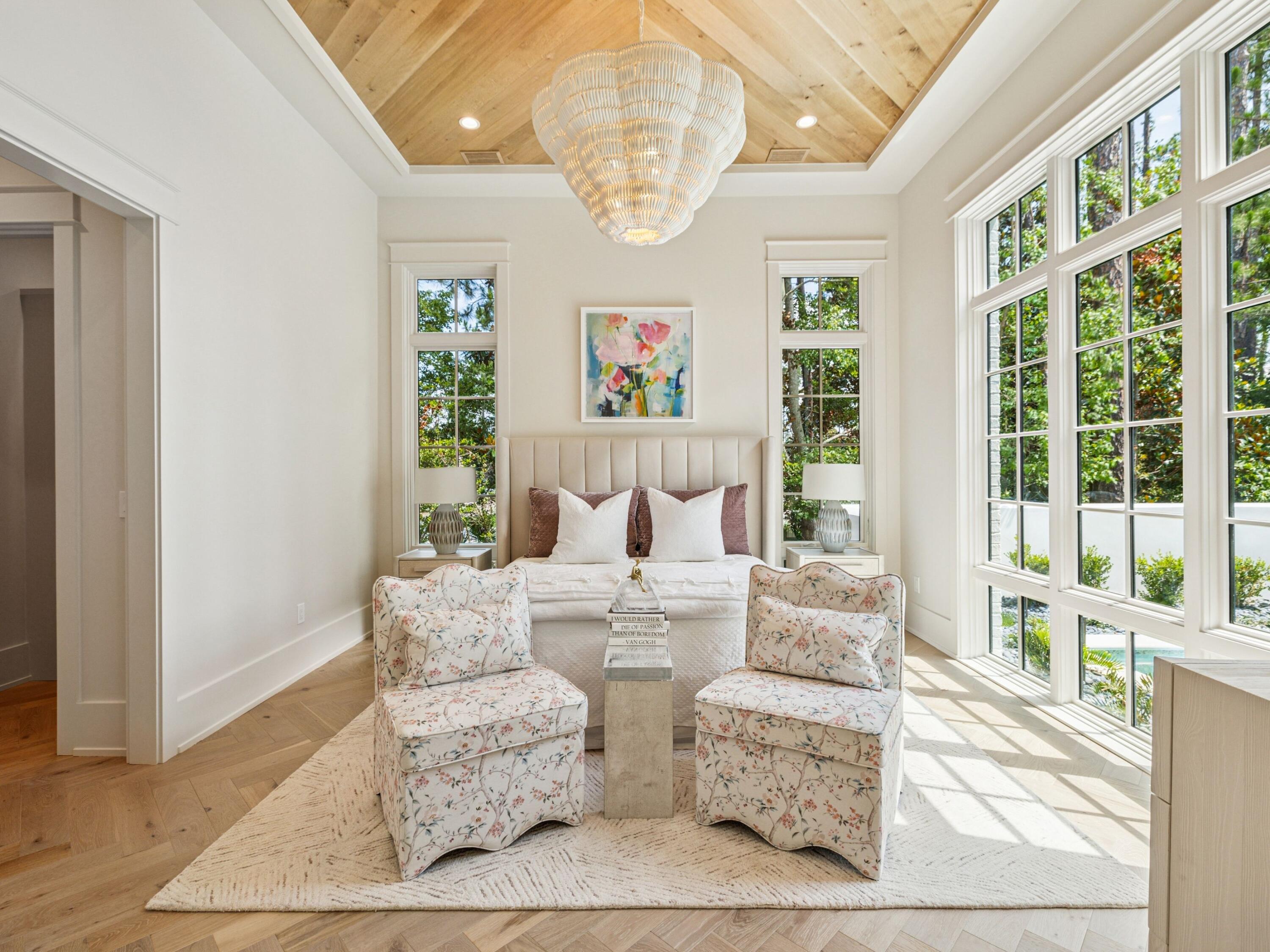 255 Churchill Oaks Dr