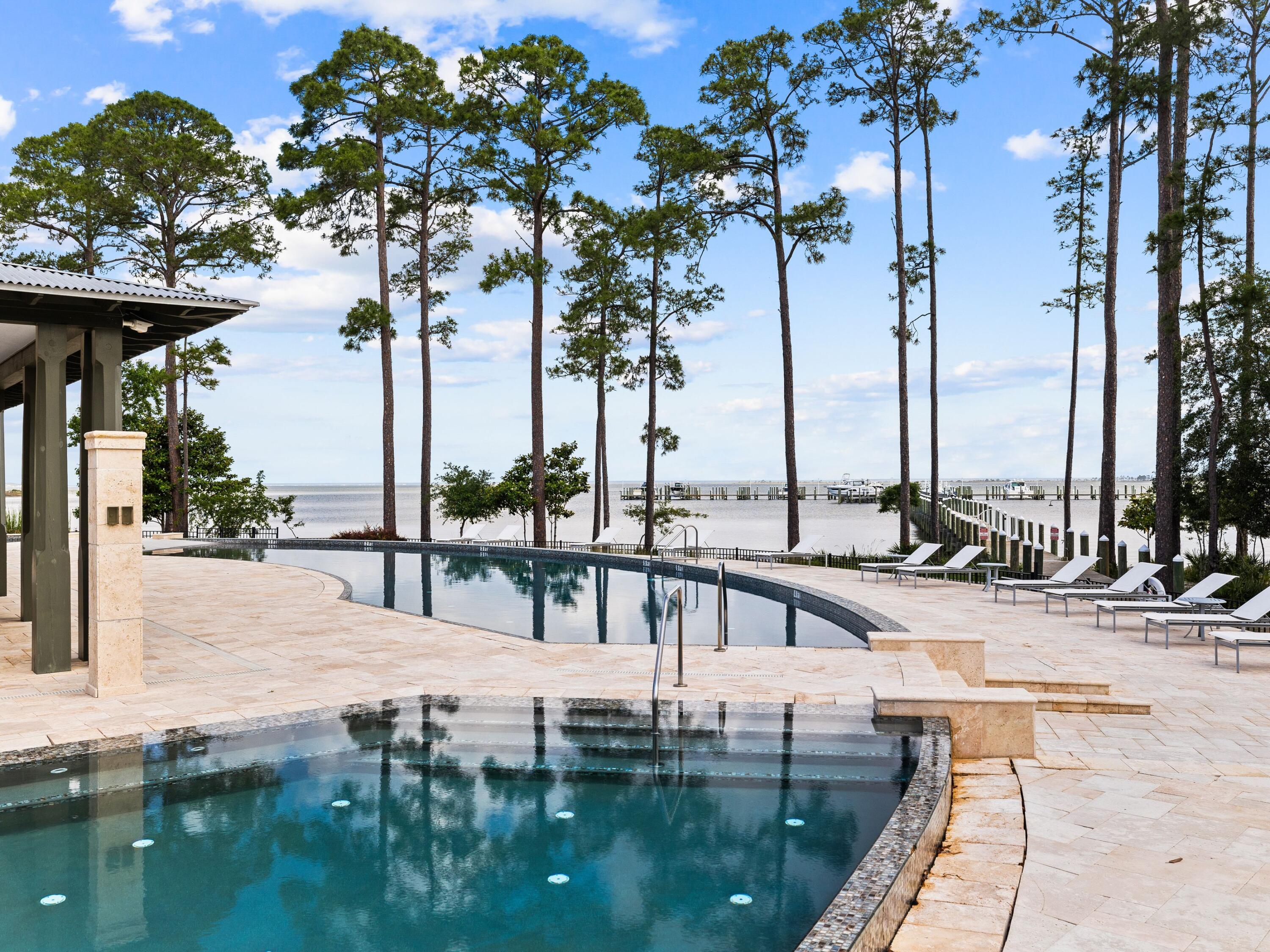 255 Churchill Oaks Dr