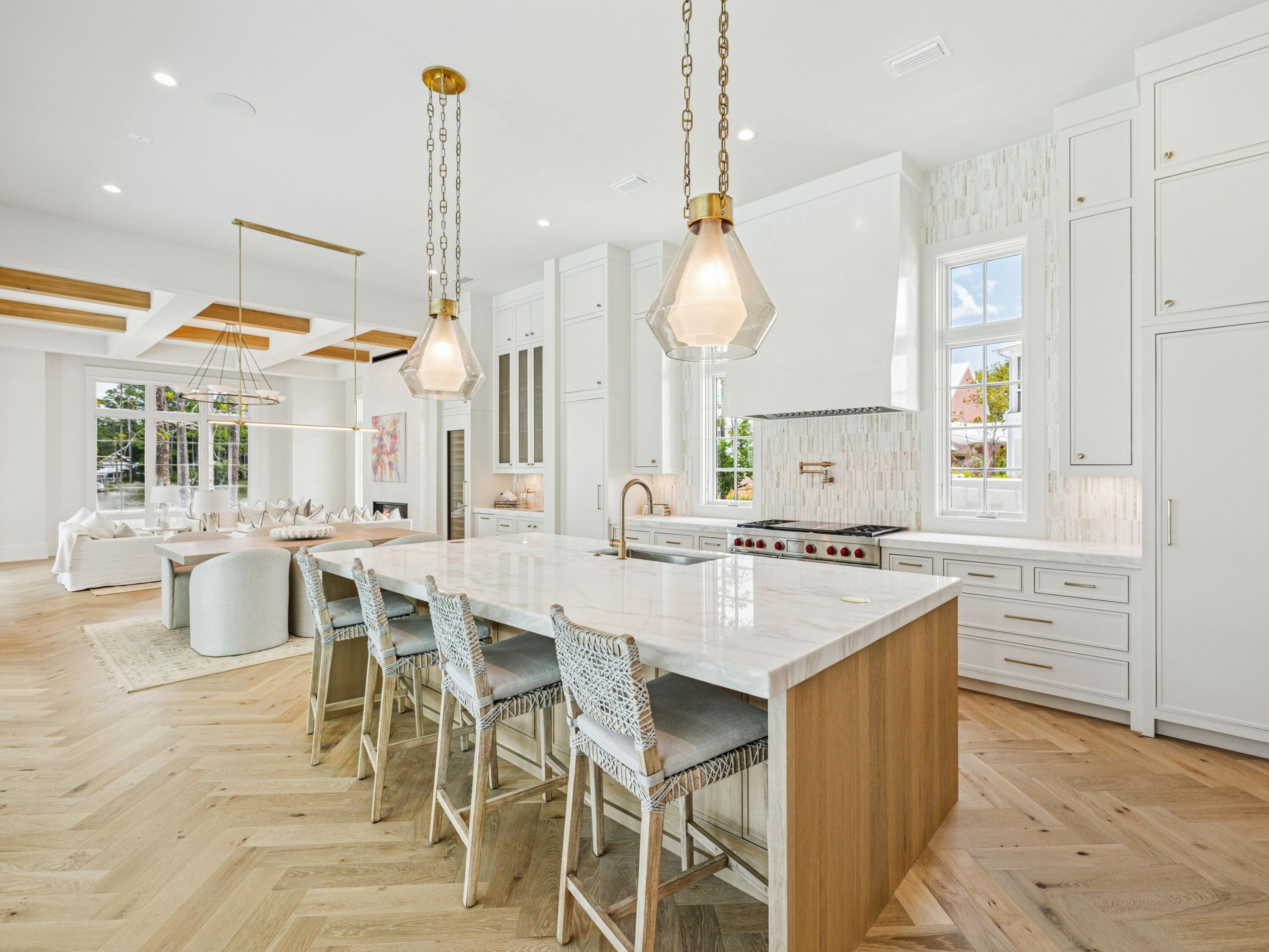 255 Churchill Oaks Dr