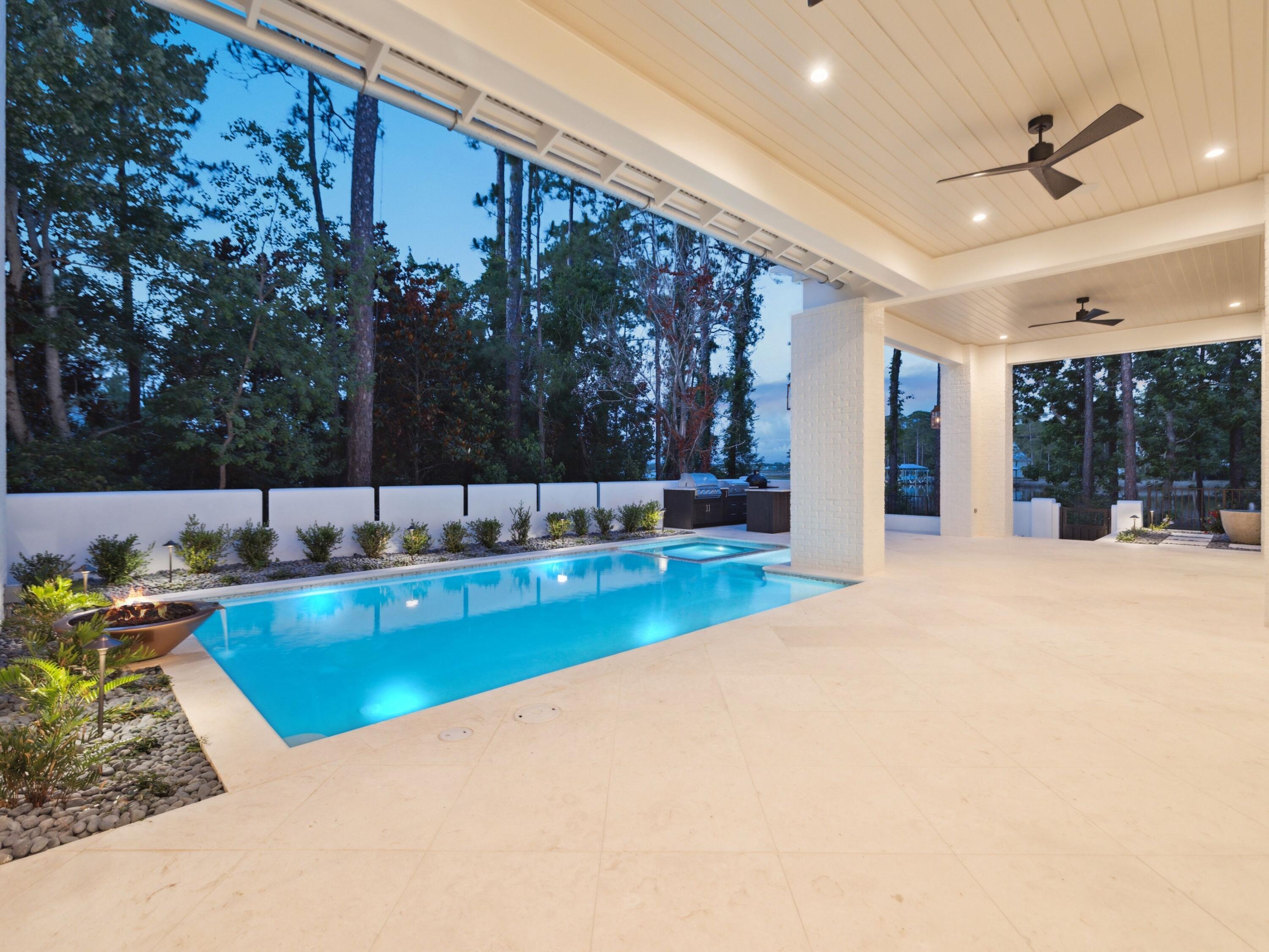 255 Churchill Oaks Dr