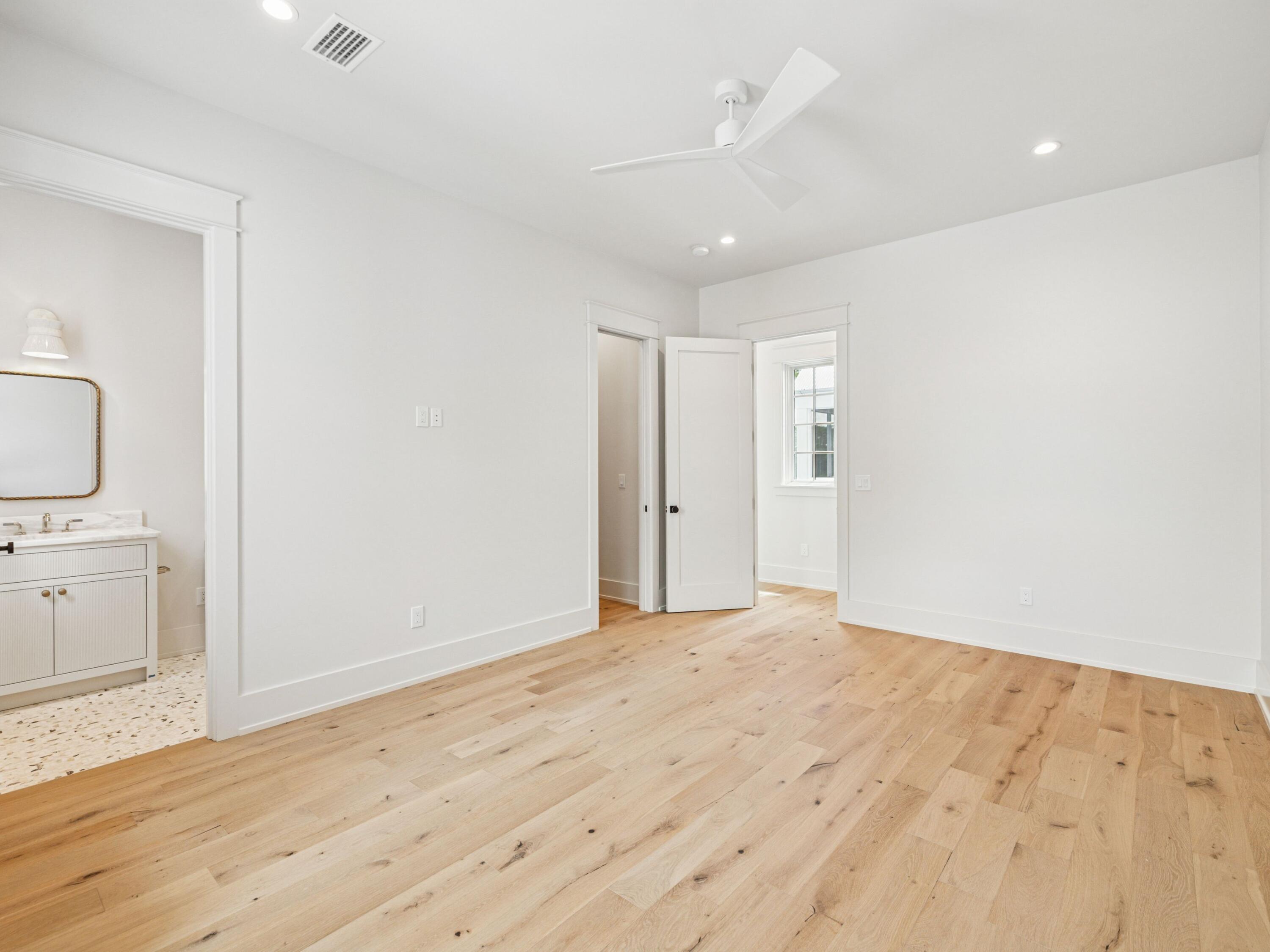 255 Churchill Oaks Dr