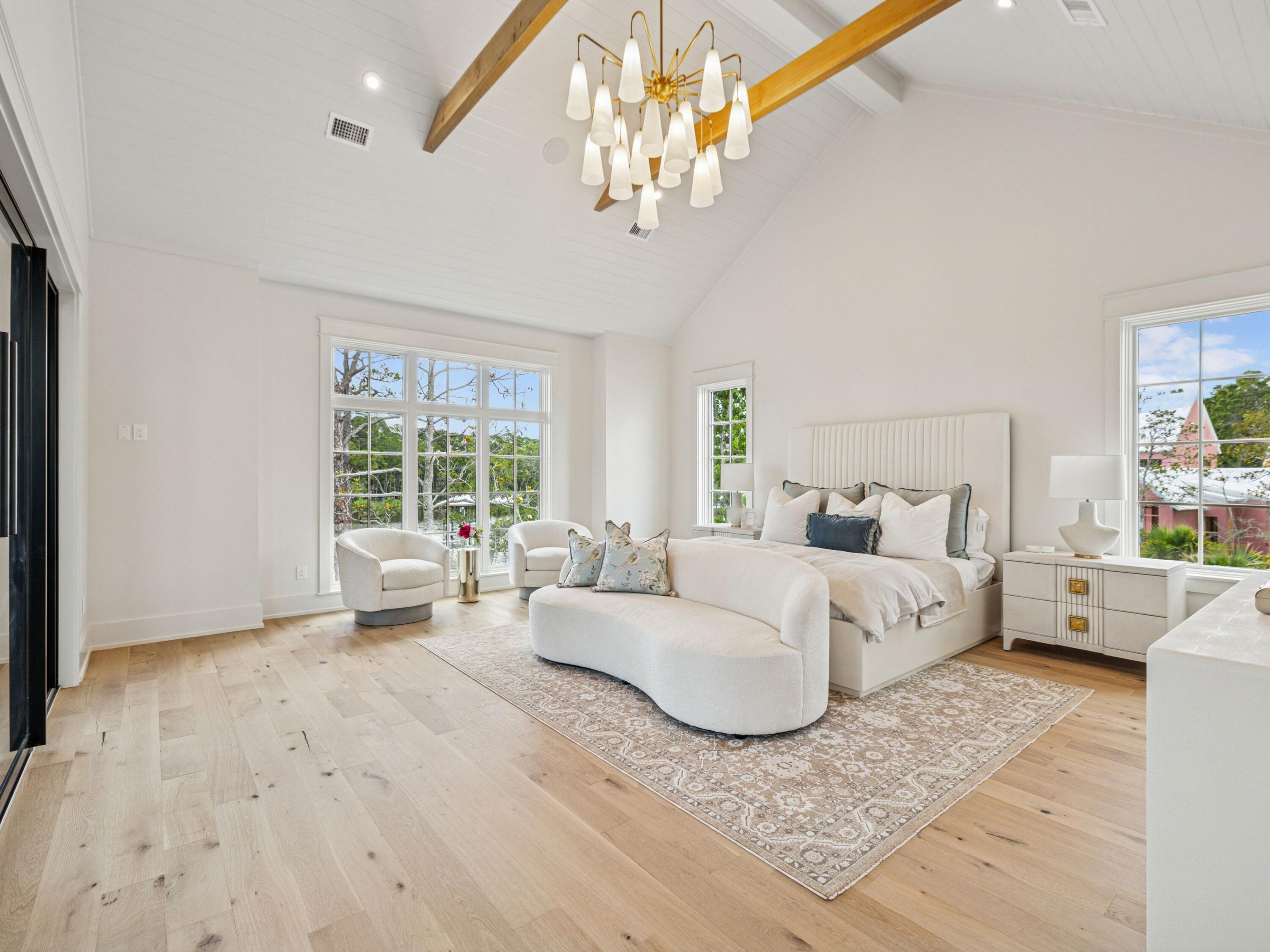 255 Churchill Oaks Dr