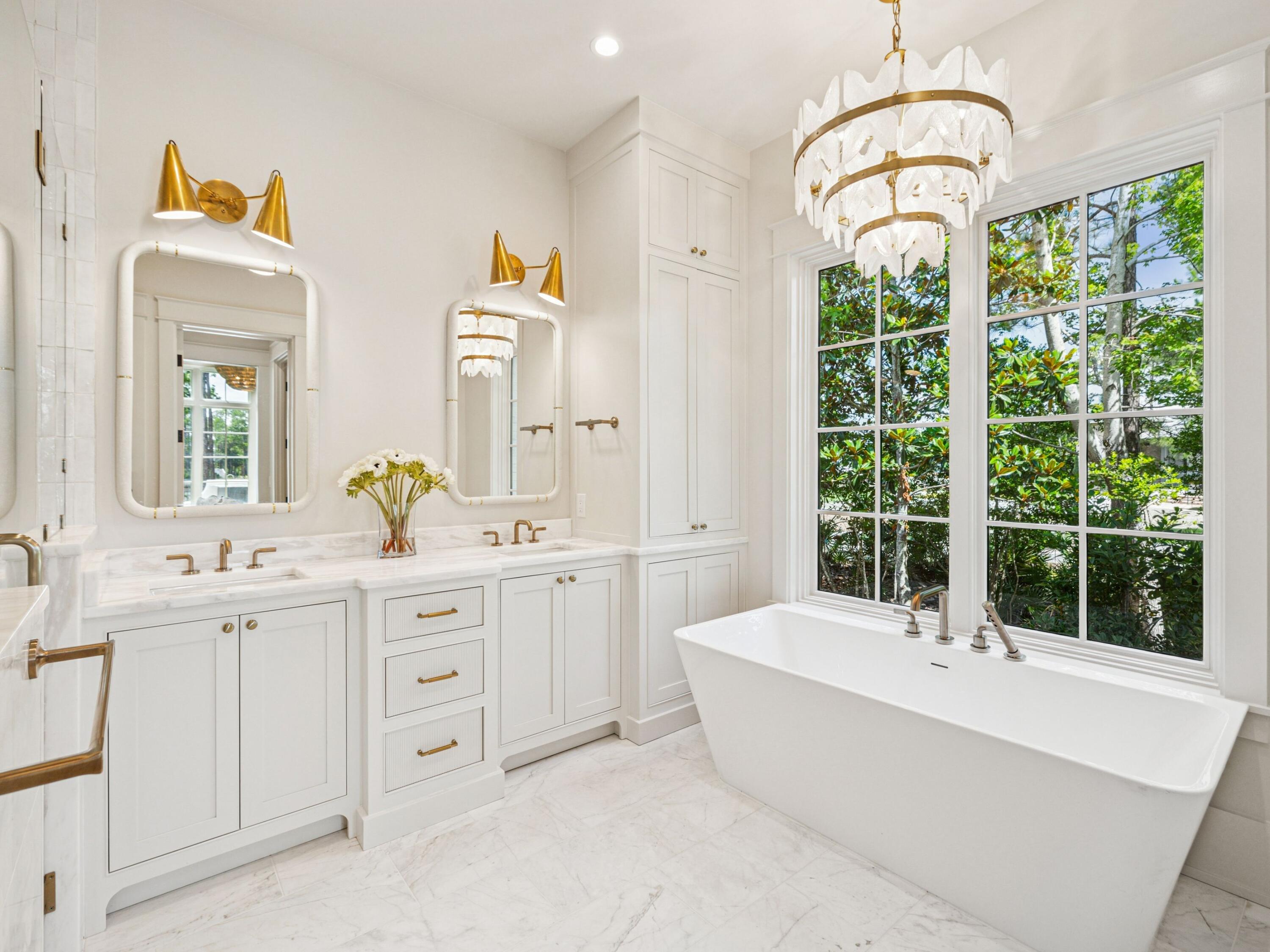 255 Churchill Oaks Dr