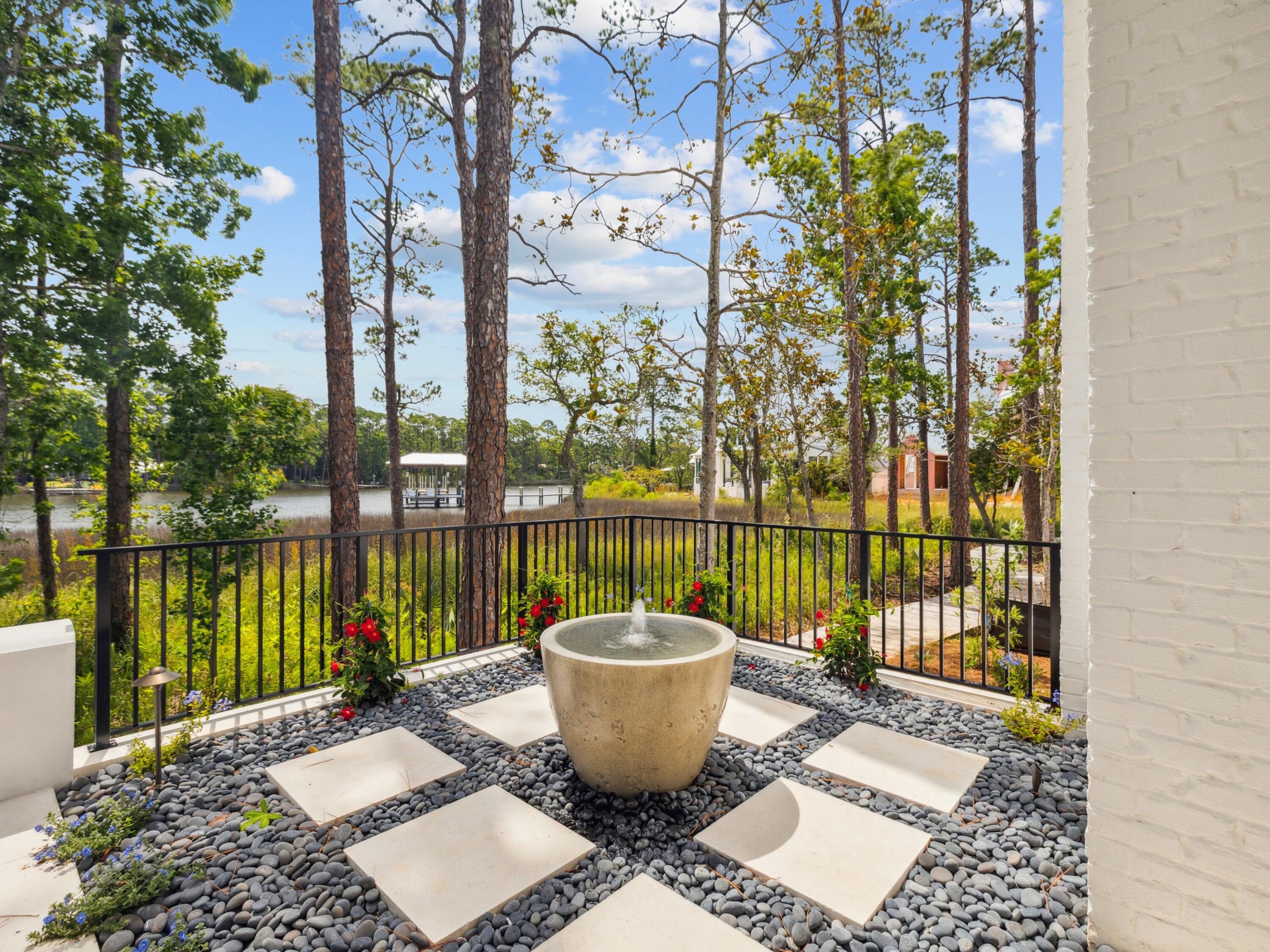 255 Churchill Oaks Dr