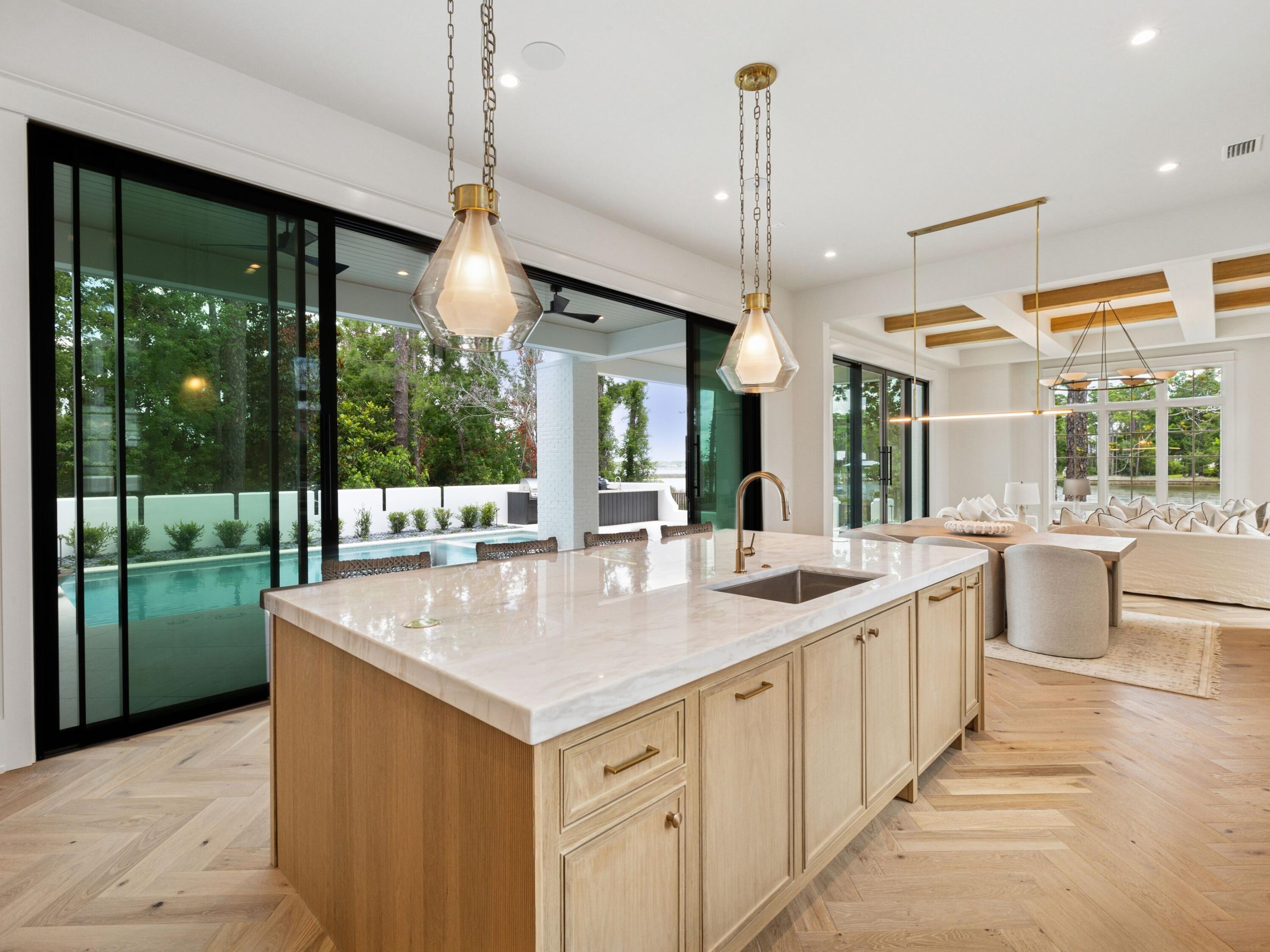 255 Churchill Oaks Dr