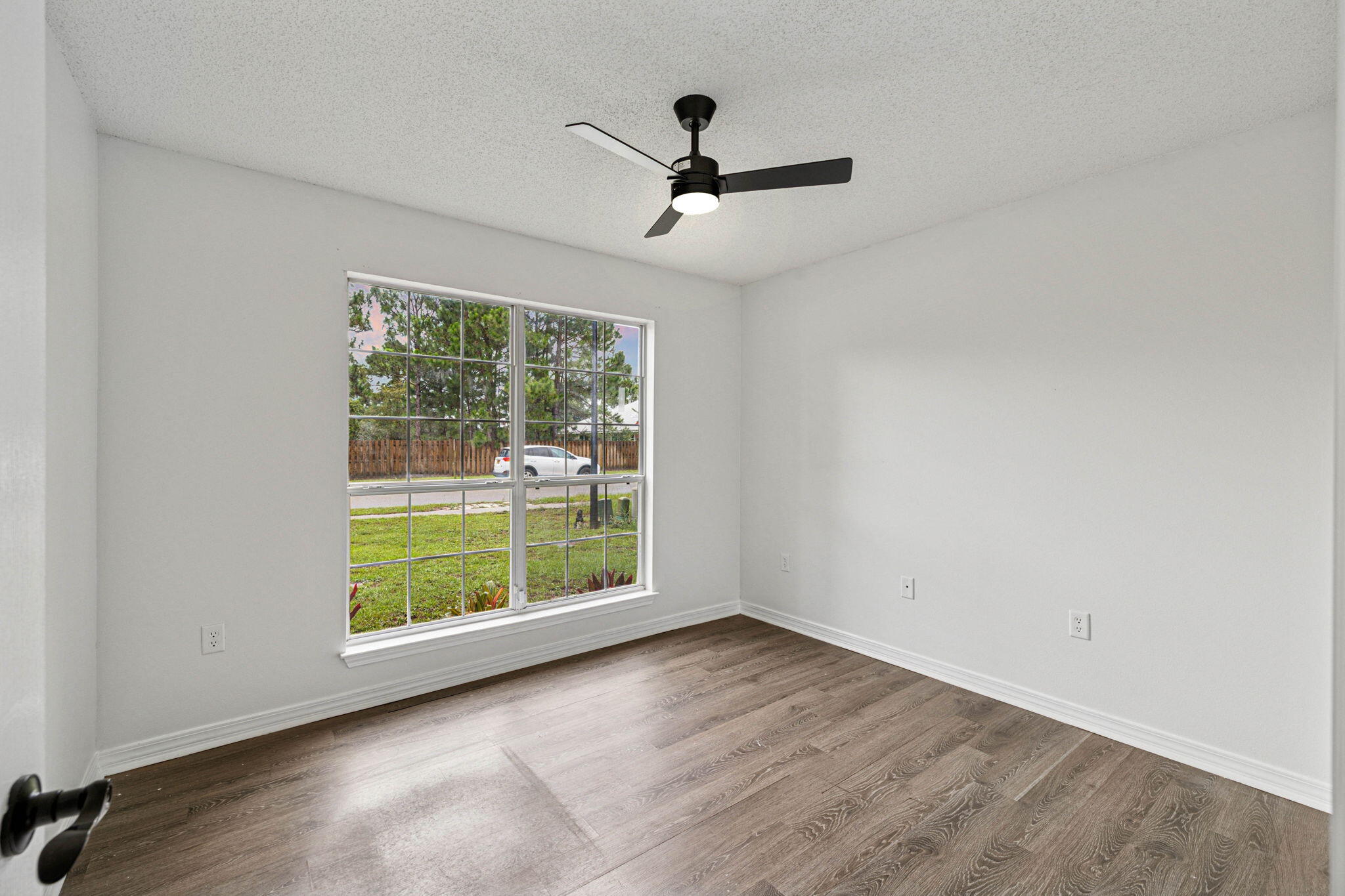 38 S Harborview Road