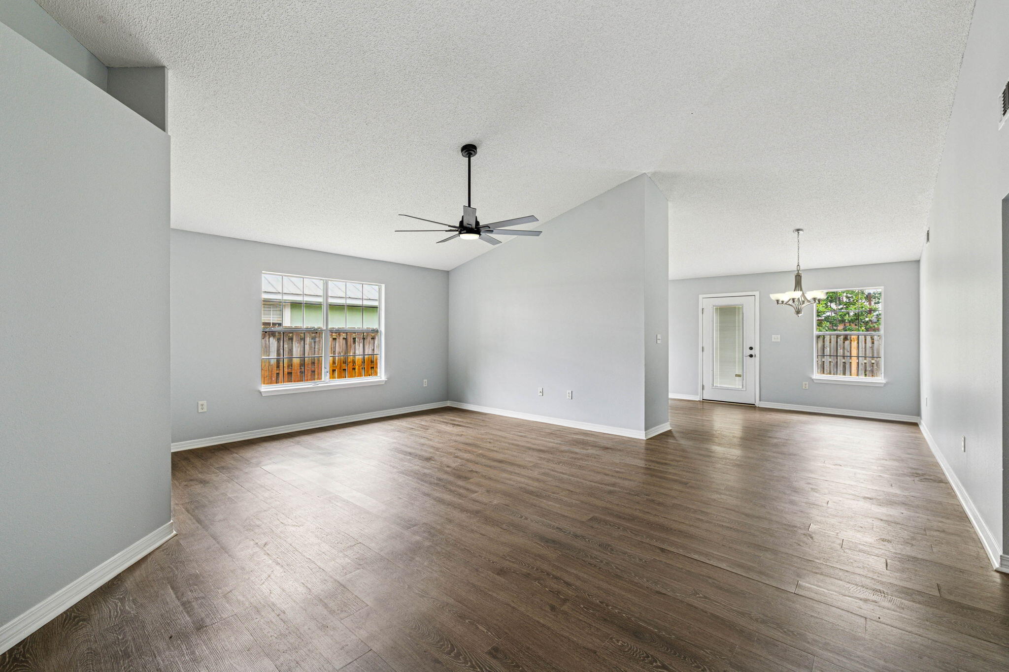 38 S Harborview Road