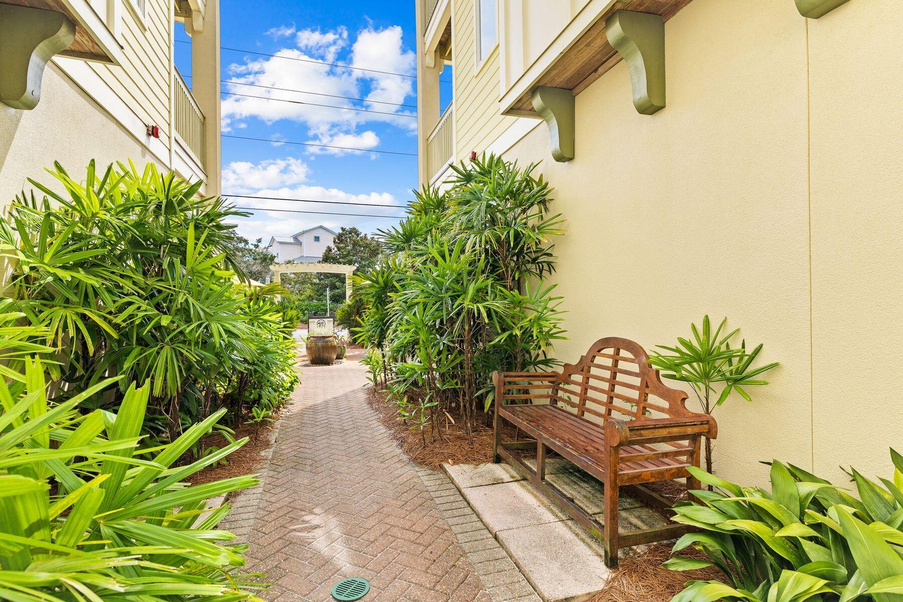 4281 E County Highway 30A, UNIT 306