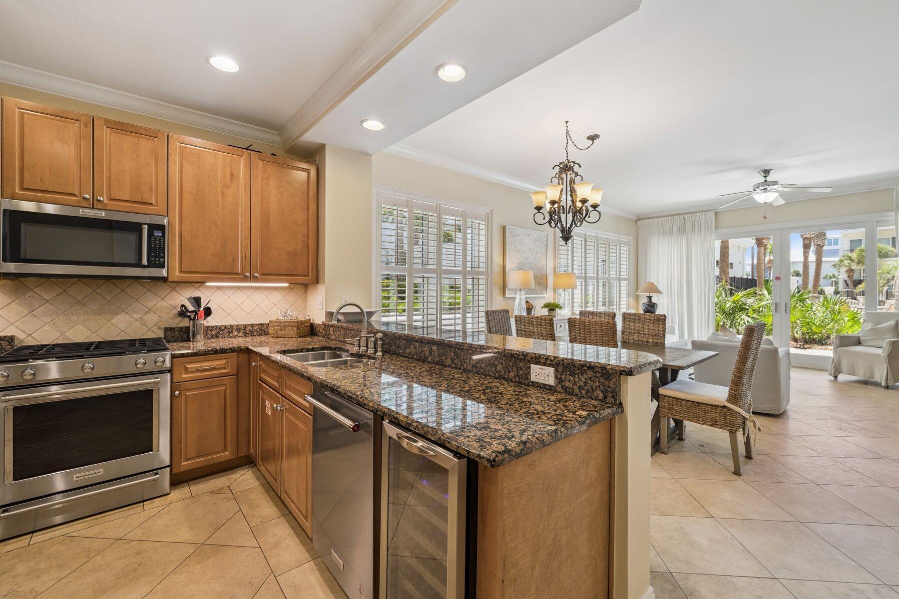 2421 W County Highway 30A, D101