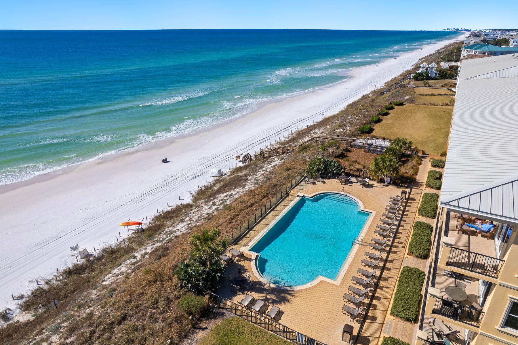 2421 W County Highway 30A, D101