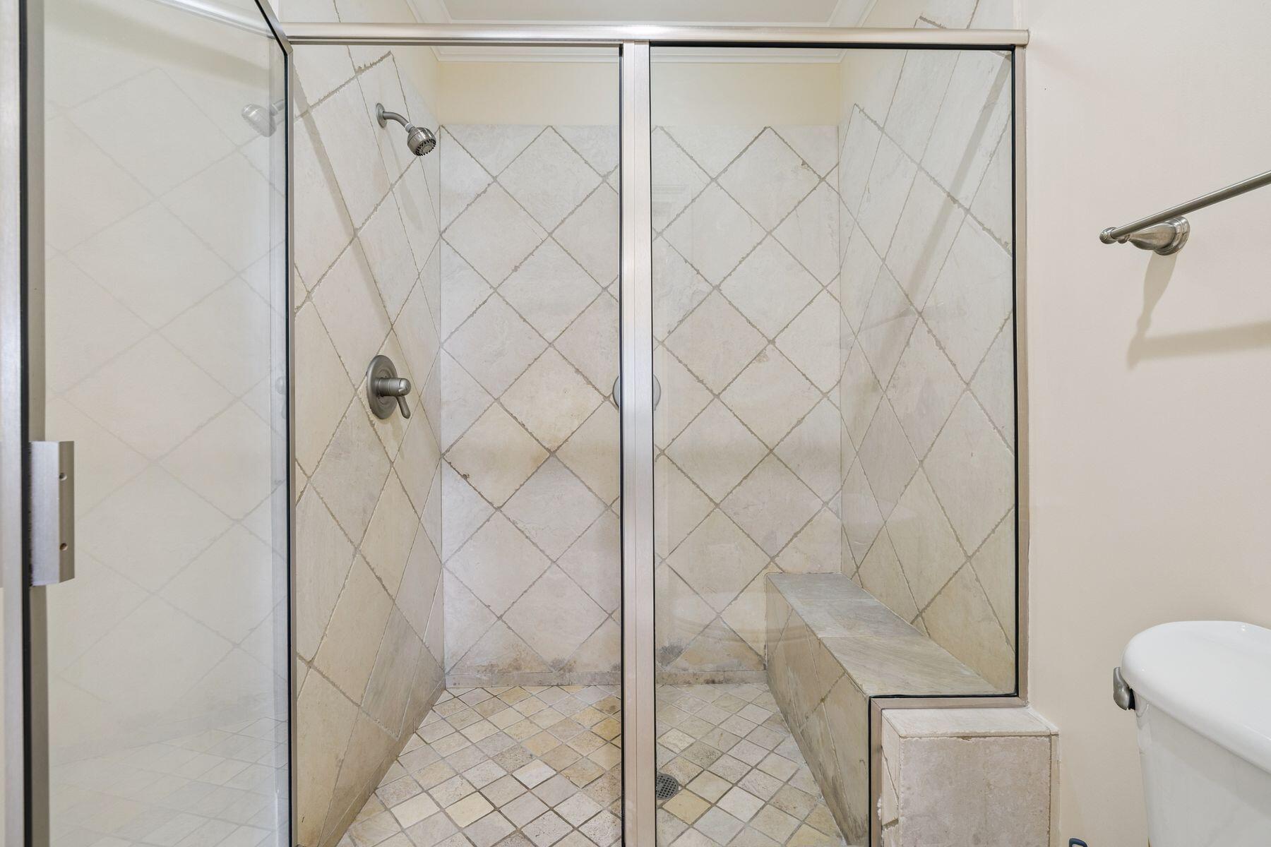 2421 W County Highway 30A, D101