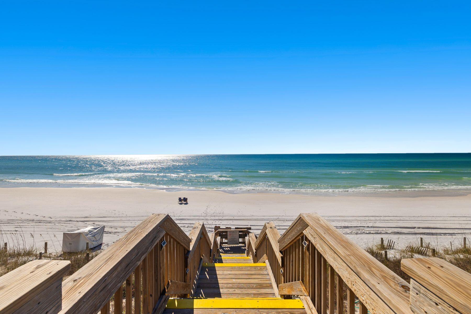 2421 W County Highway 30A, D101