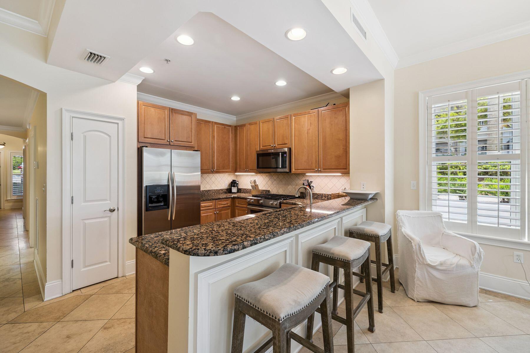 2421 W County Highway 30A, D101