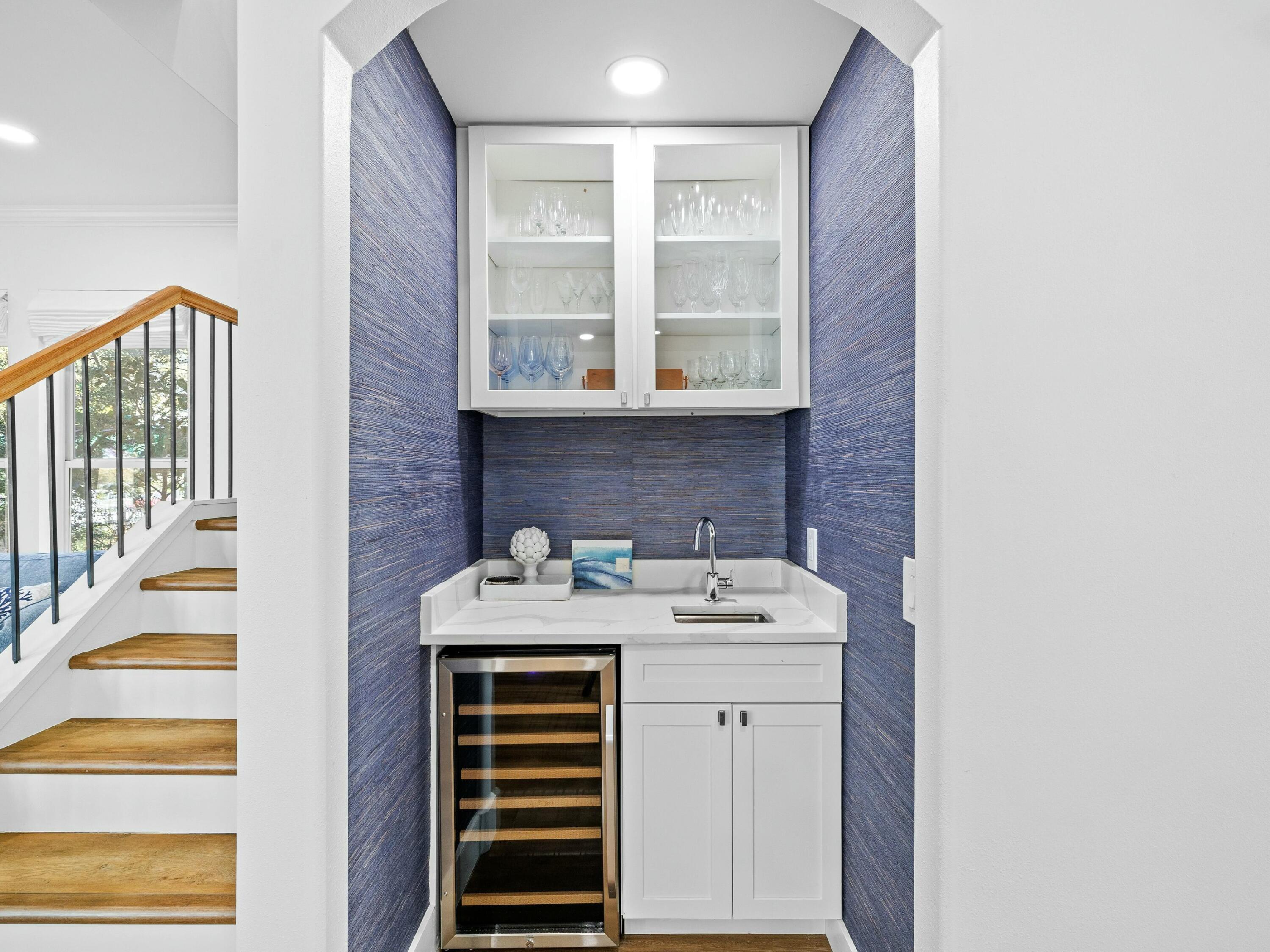 521 Old Beach Road, # 2