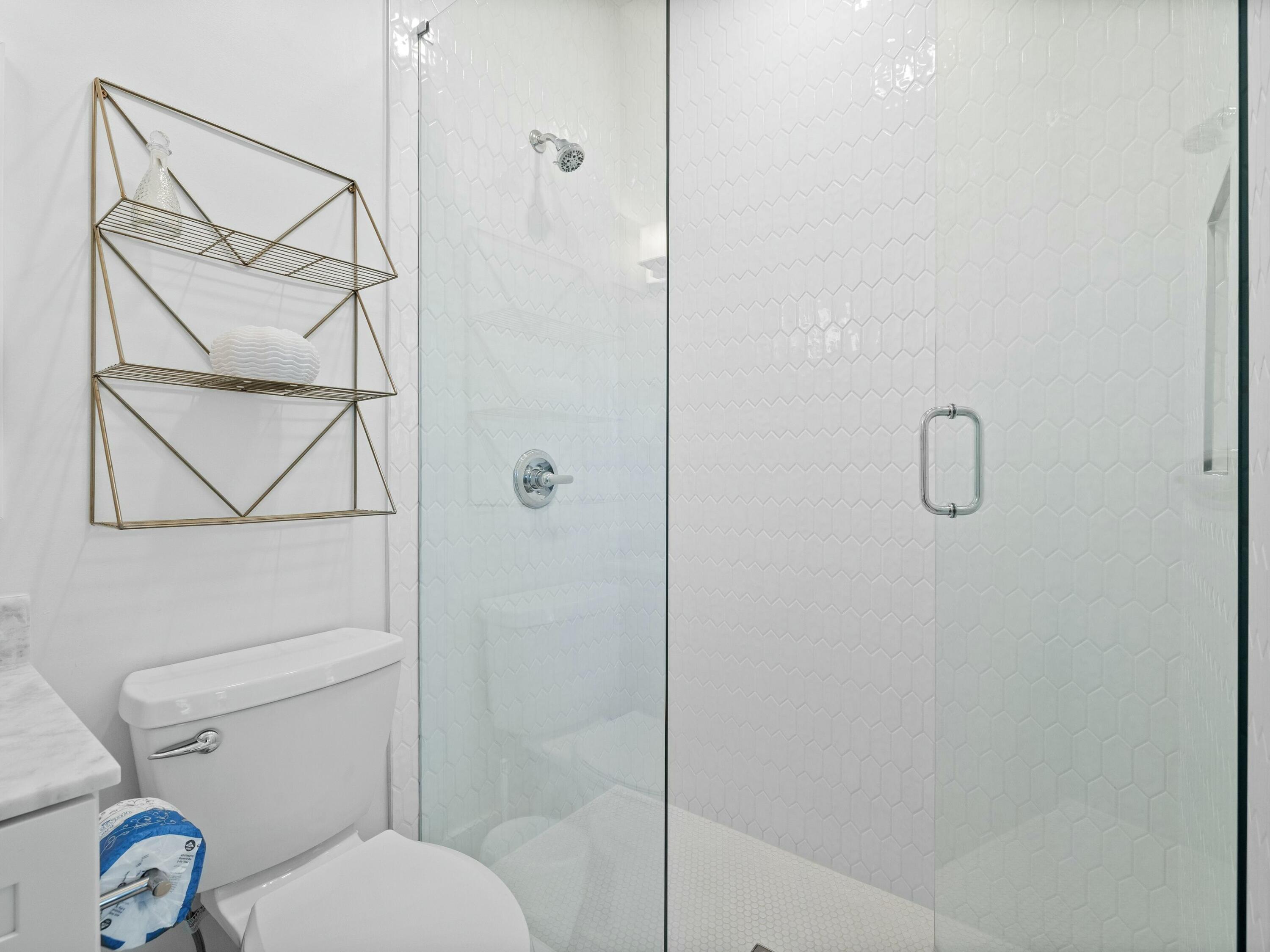 521 Old Beach Road, # 2