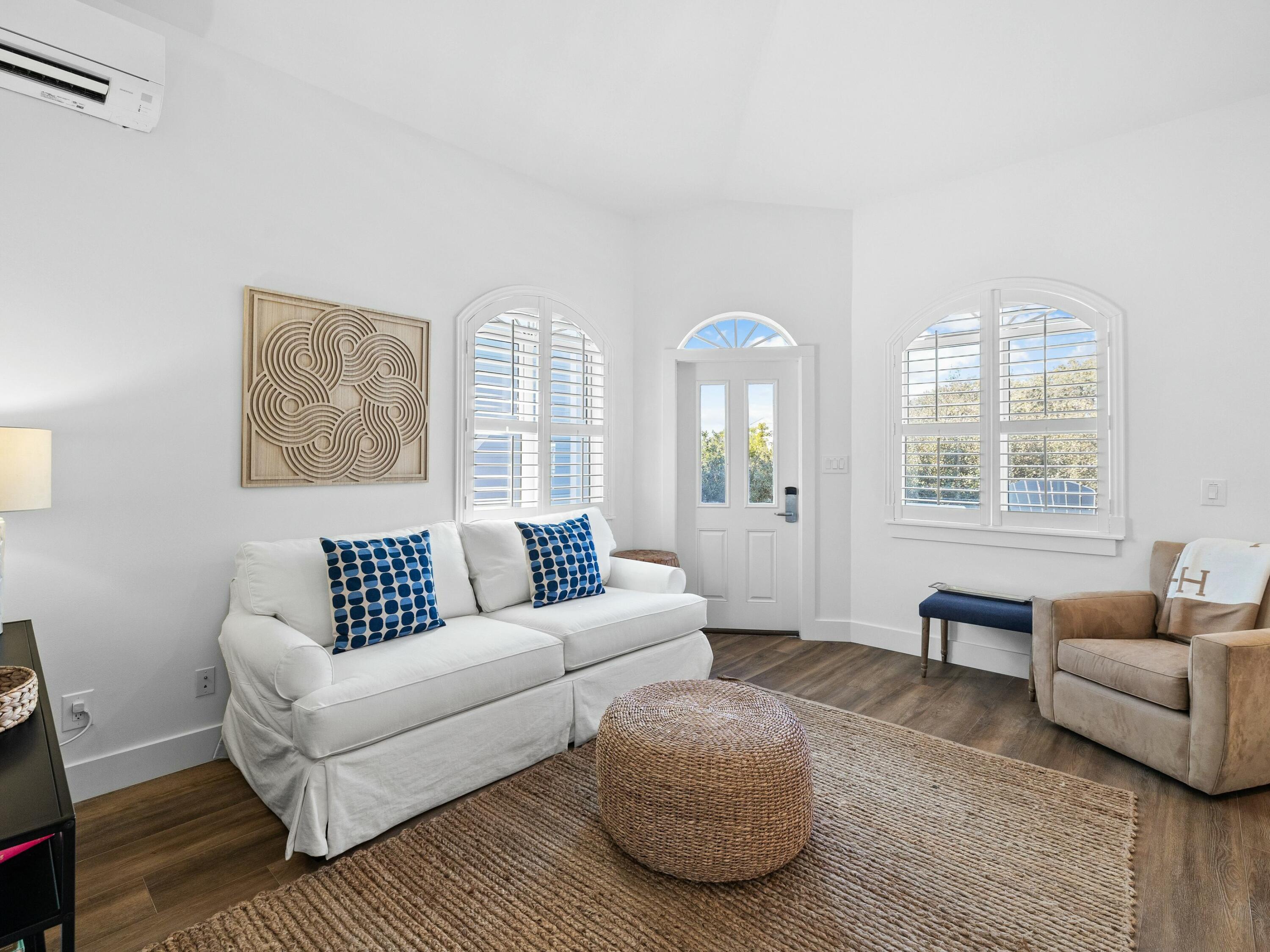 521 Old Beach Road, # 2