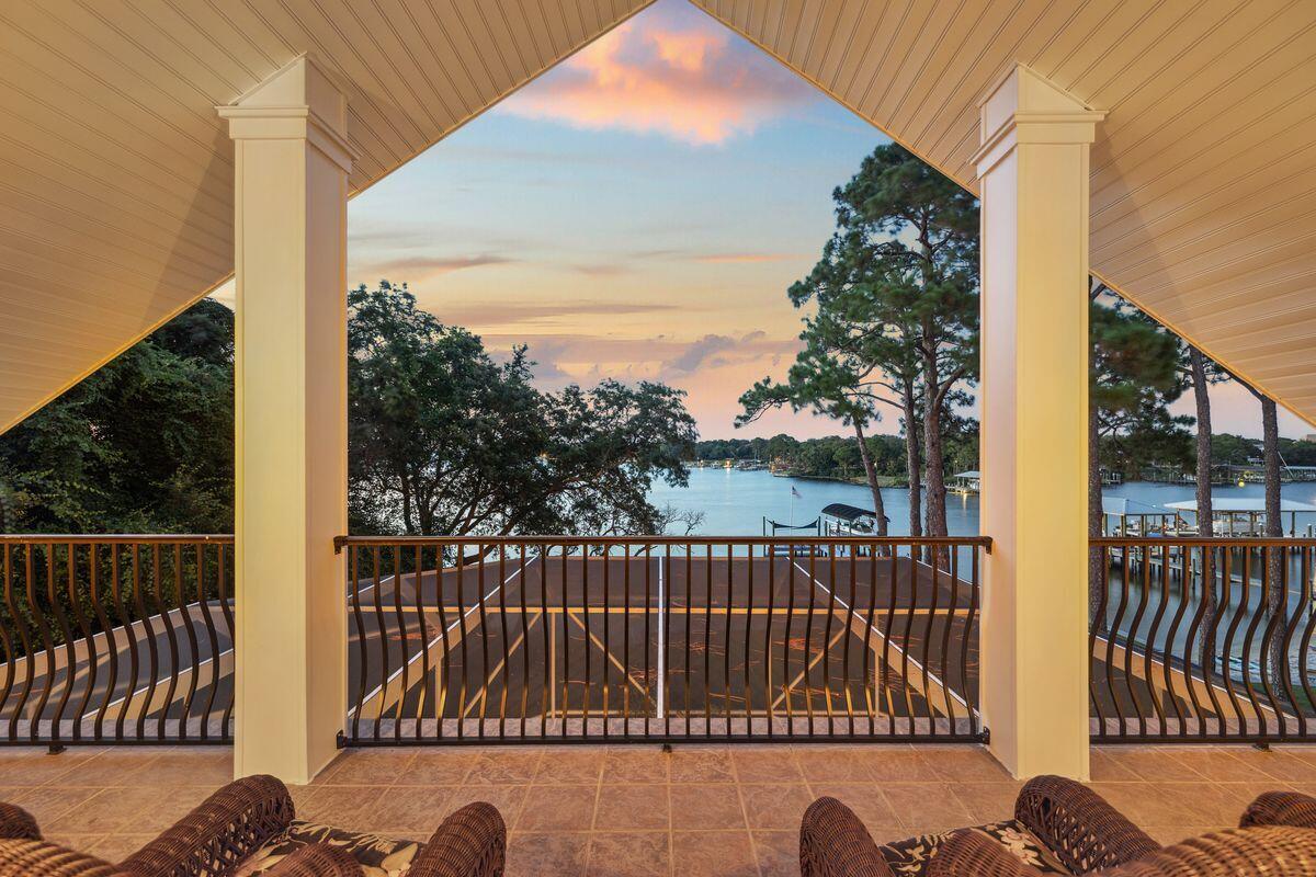 700/702 Beach Drive