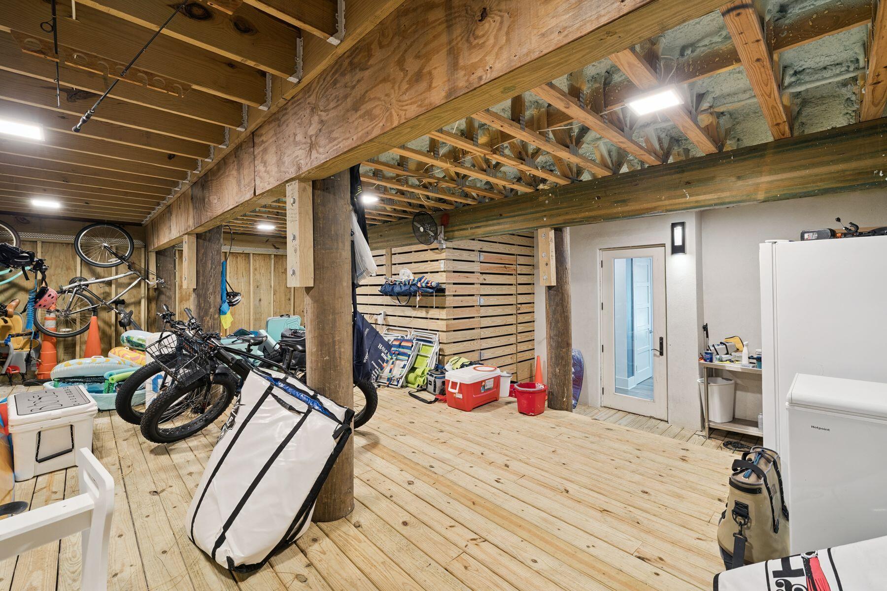 5055 W County Hwy 30A, 1010