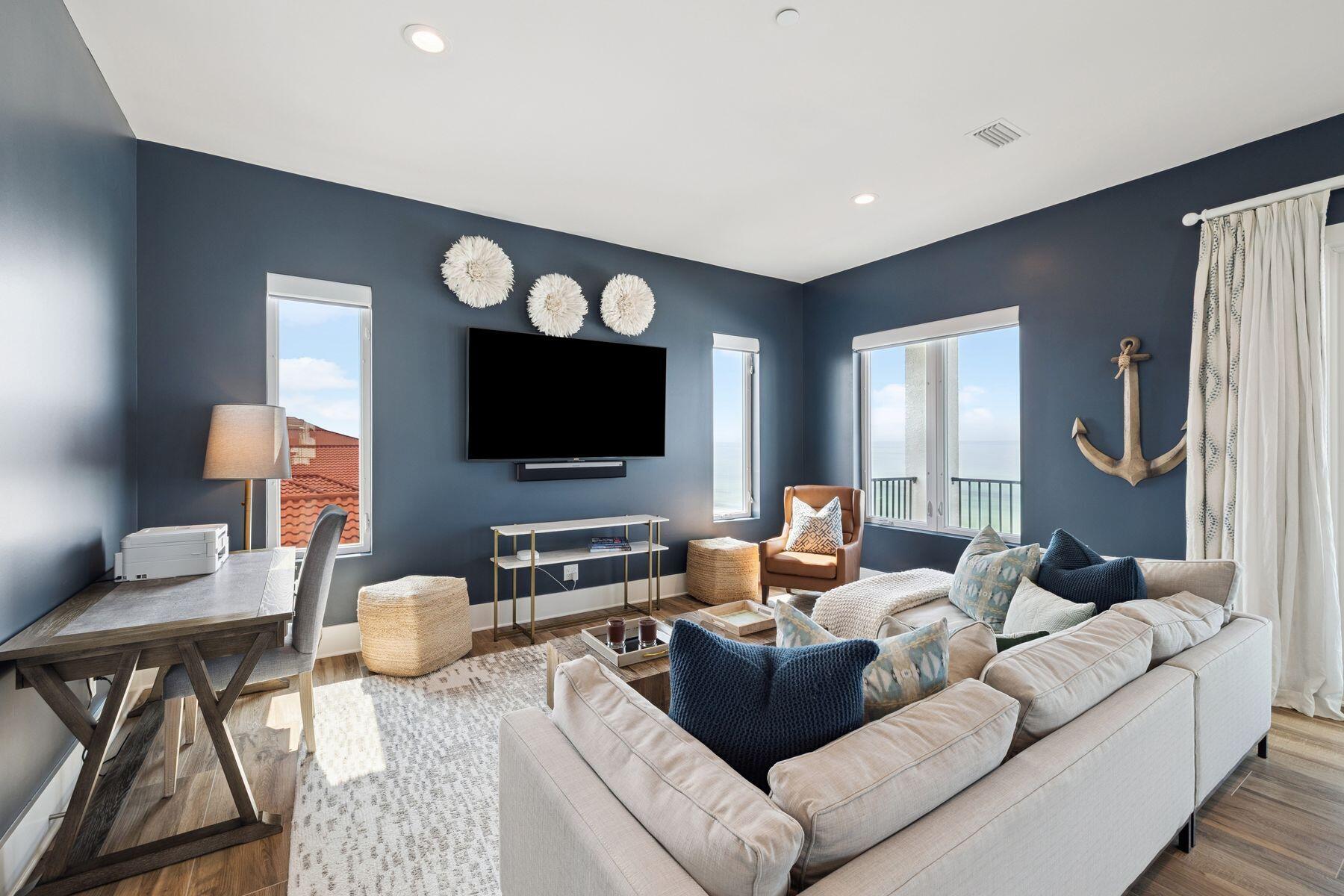 5055 W County Hwy 30A, 1010